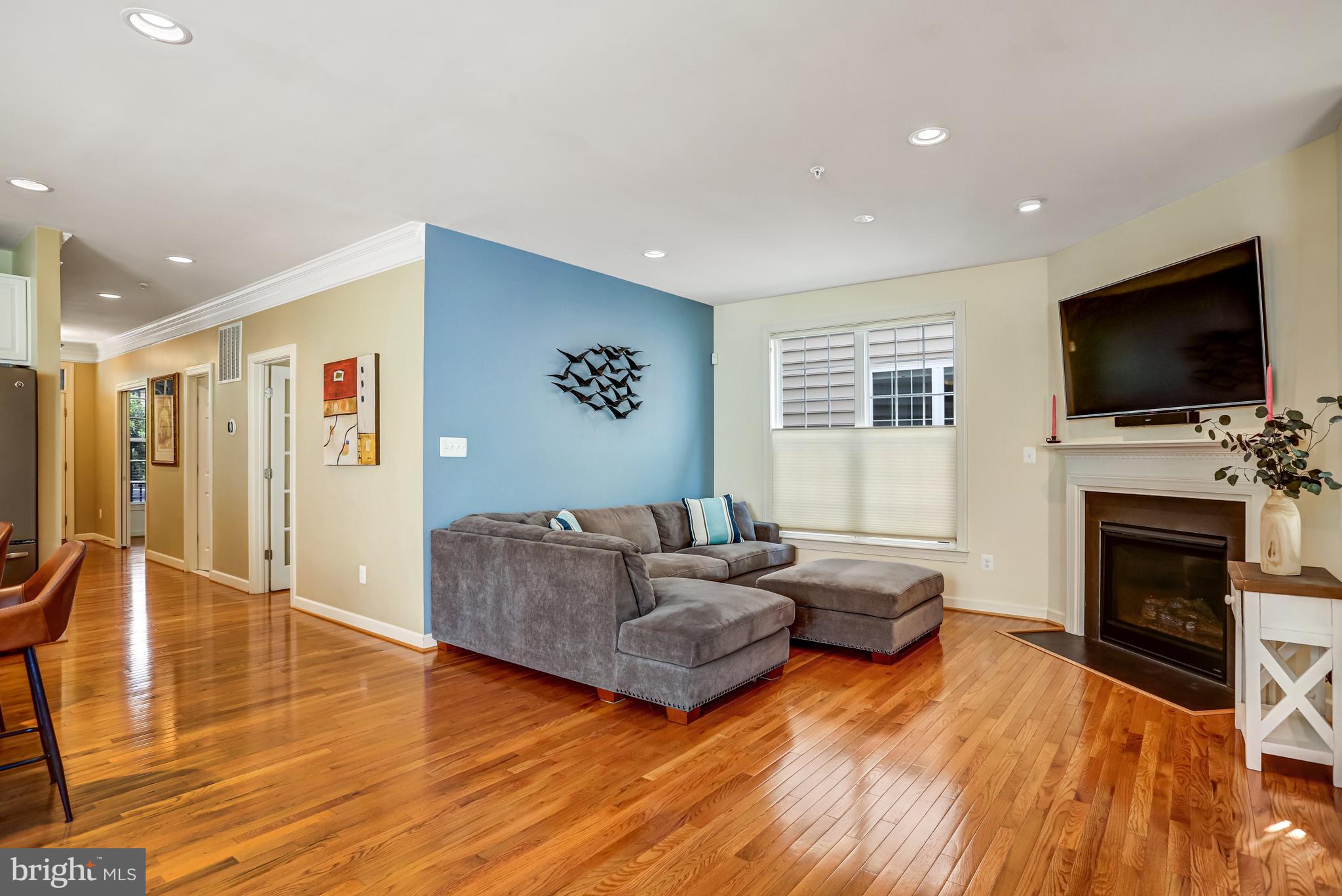 QUINCE ORCHARD PARK - Residential