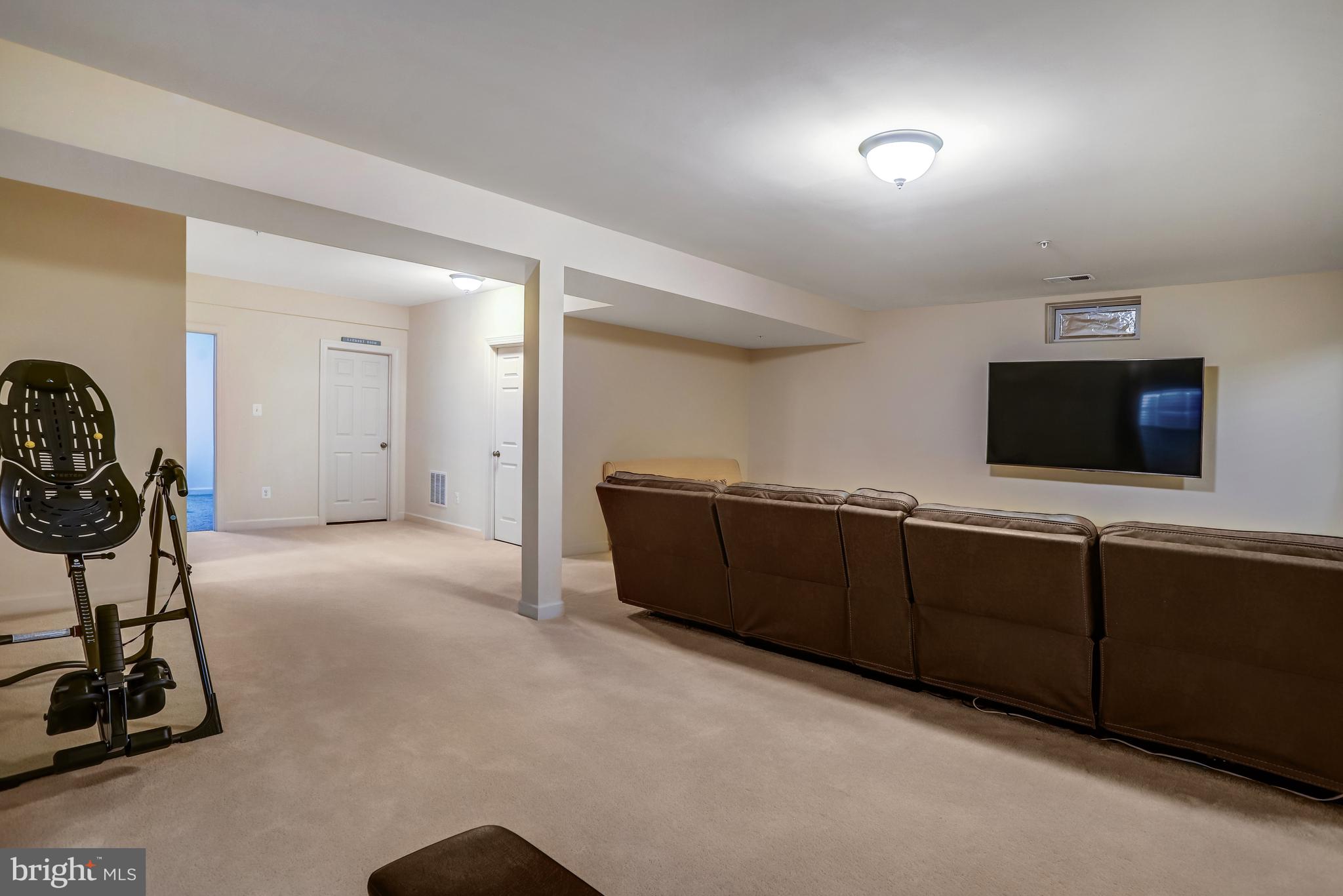 QUINCE ORCHARD PARK - Residential