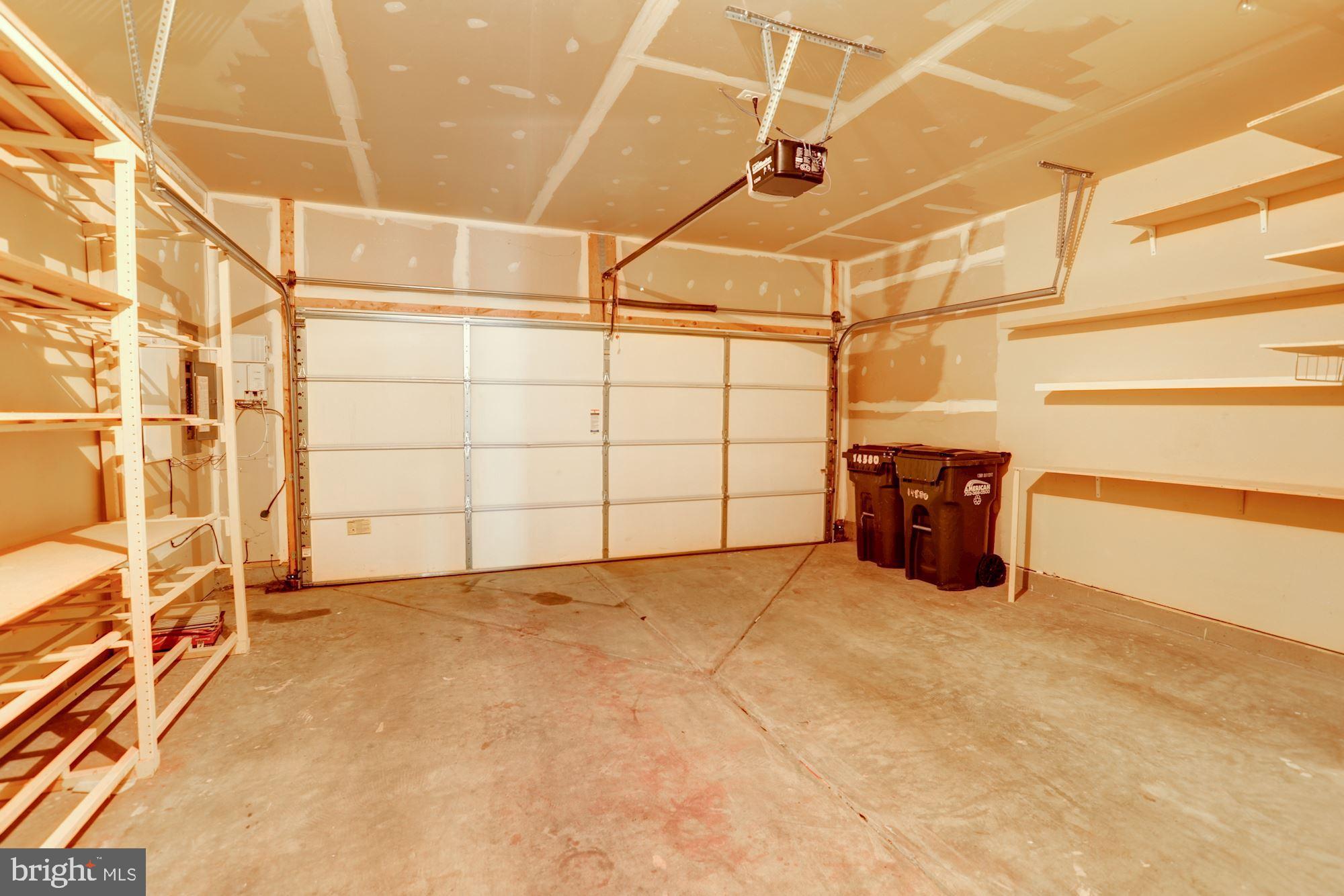 POTOMAC CLUB - Residential Lease