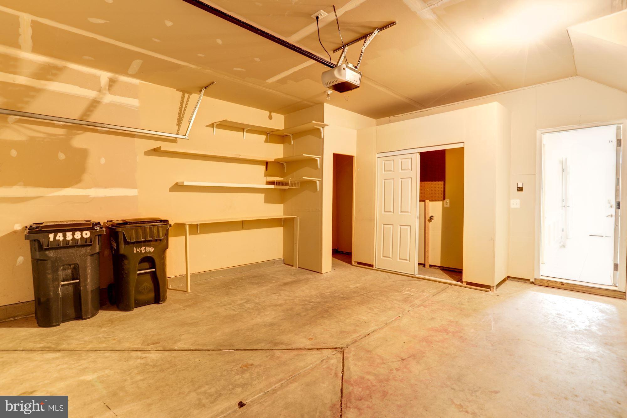 POTOMAC CLUB - Residential Lease