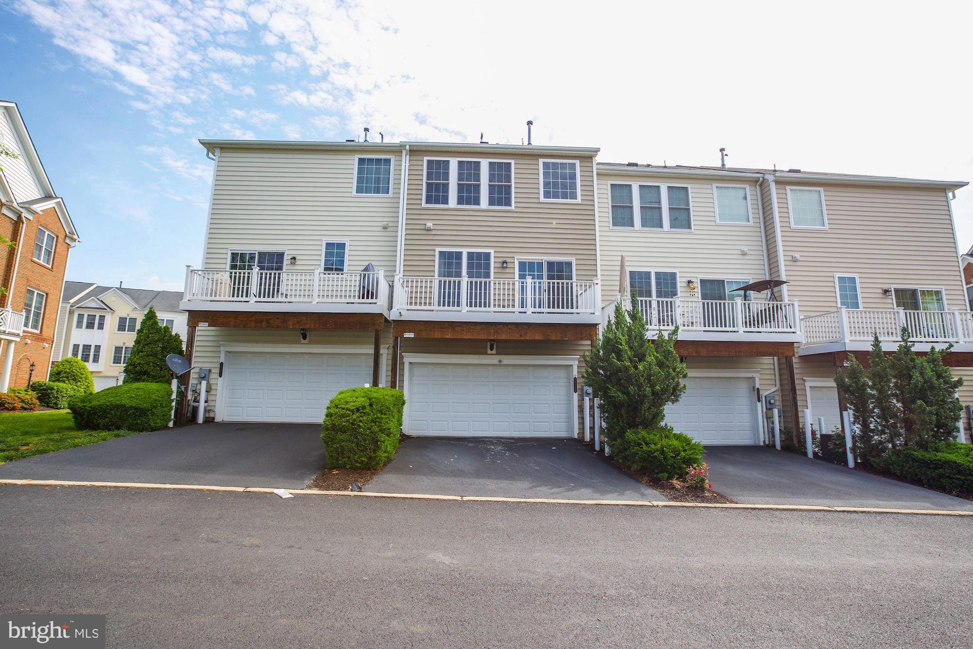 POTOMAC CLUB - Residential Lease