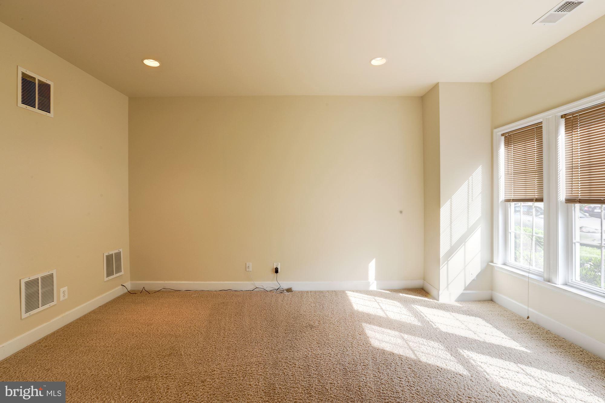 POTOMAC CLUB - Residential Lease