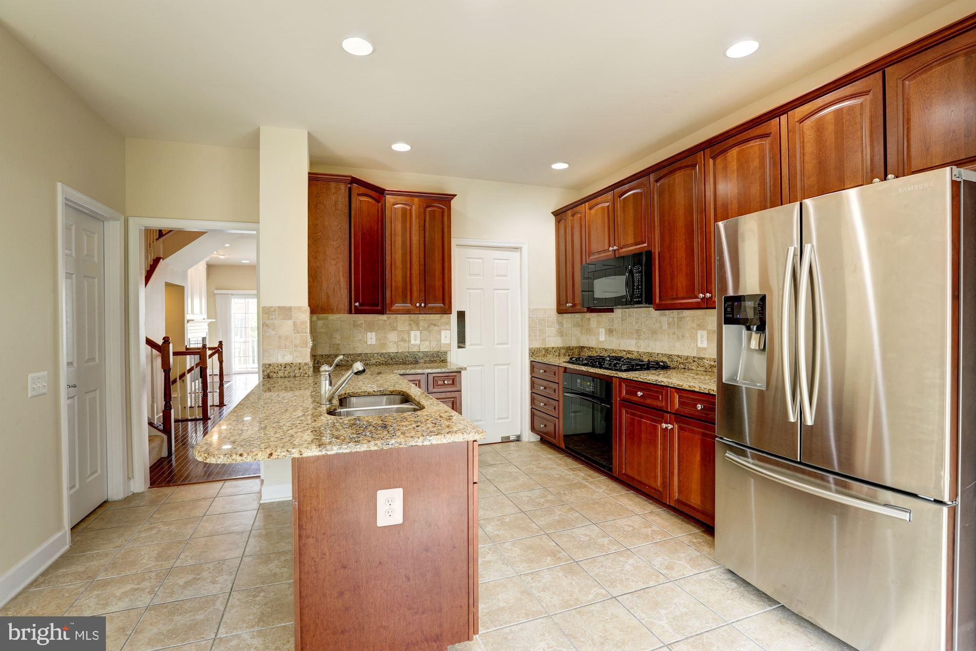 POTOMAC CLUB - Residential Lease