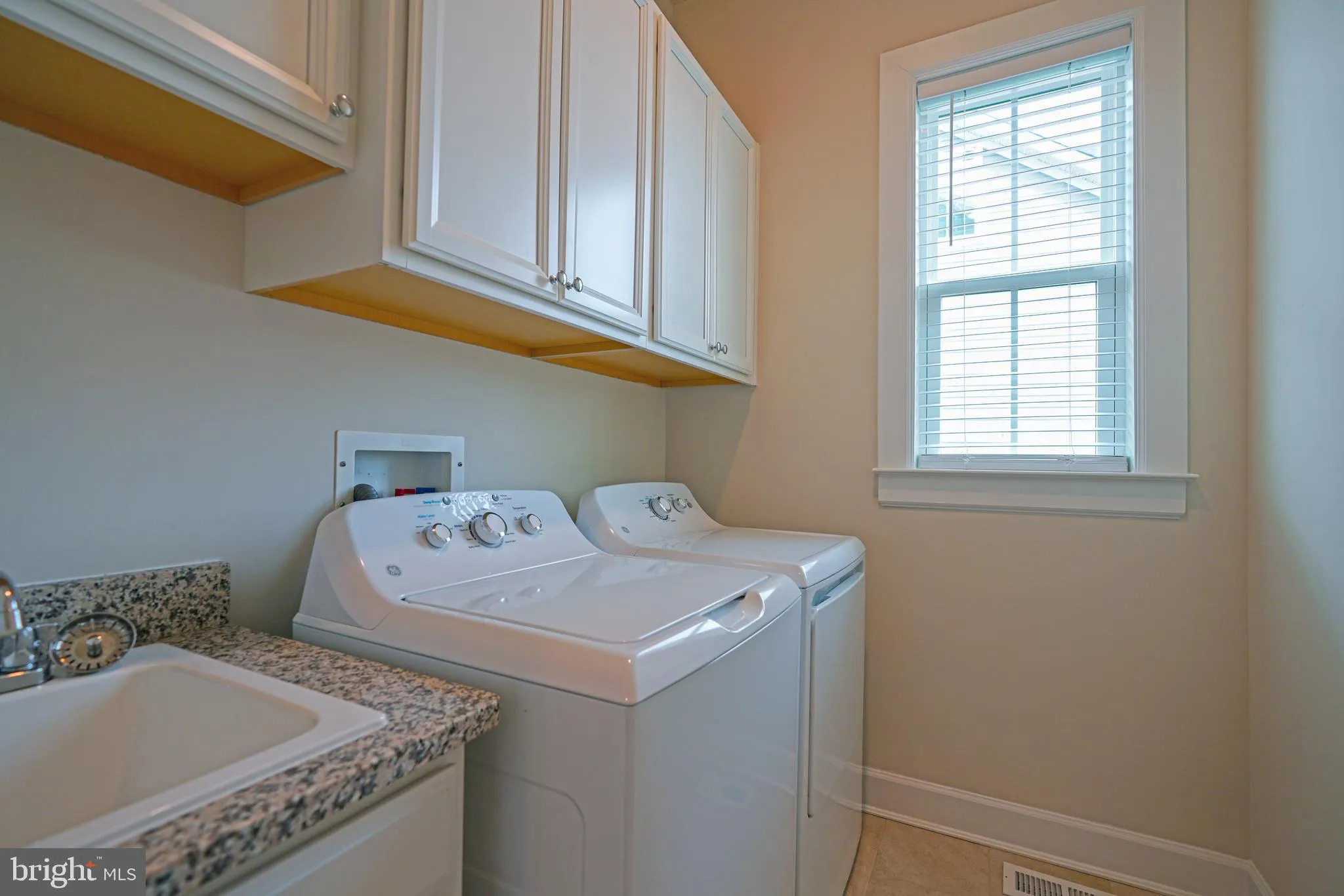 Lewes, Delaware 19958, United States, 4 Bedrooms Bedrooms, ,4 BathroomsBathrooms,Residential,Active,213748