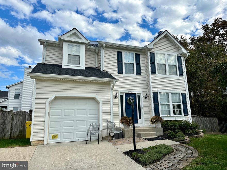 OPEN SUN Nov 12th from 11-1!  Welcome to this beautifully updated single-family residence in Crofton. This spacious 4-bedroom, 3.5-bath home offers a gourmet kitchen with an inviting outdoor deck, a separate dining room, and a living room. The finished basement provides versatile space for your unique lifestyle.
Recent updates, including a new roof and siding, enhance the home's beauty and efficiency. Nestled on a quiet cul-de-sac, you'll enjoy a serene environment while remaining close to schools, shopping, dining, and commuter routes. Crofton High School is the newest one in the county!
Crofton's real estate market is thriving, with a demand for family homes and outdoor spaces. This property aligns with current trends, offering a spacious yard and deck. In this sought-after community, strong schools and recreational opportunities make it a highly desirable place to live.
Don't miss the opportunity to make this beautifully updated Crofton home your own. Contact us today to schedule a viewing.