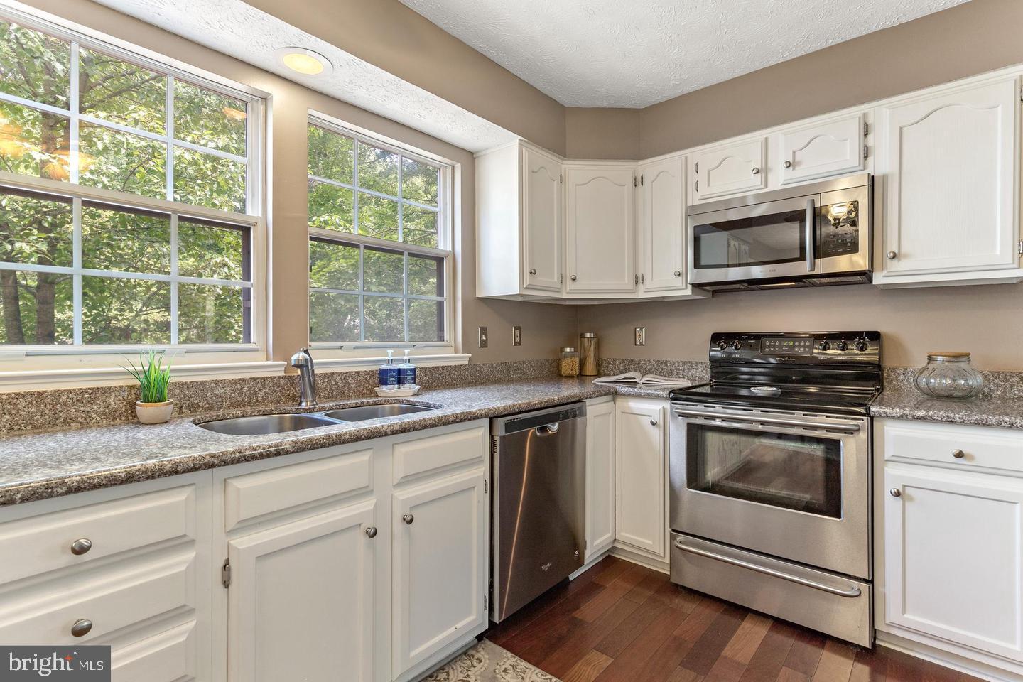 CROFTON HIGHLANDS - Residential