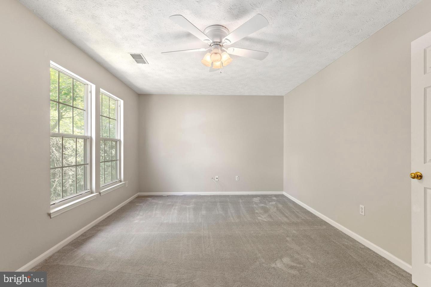 CROFTON HIGHLANDS - Residential