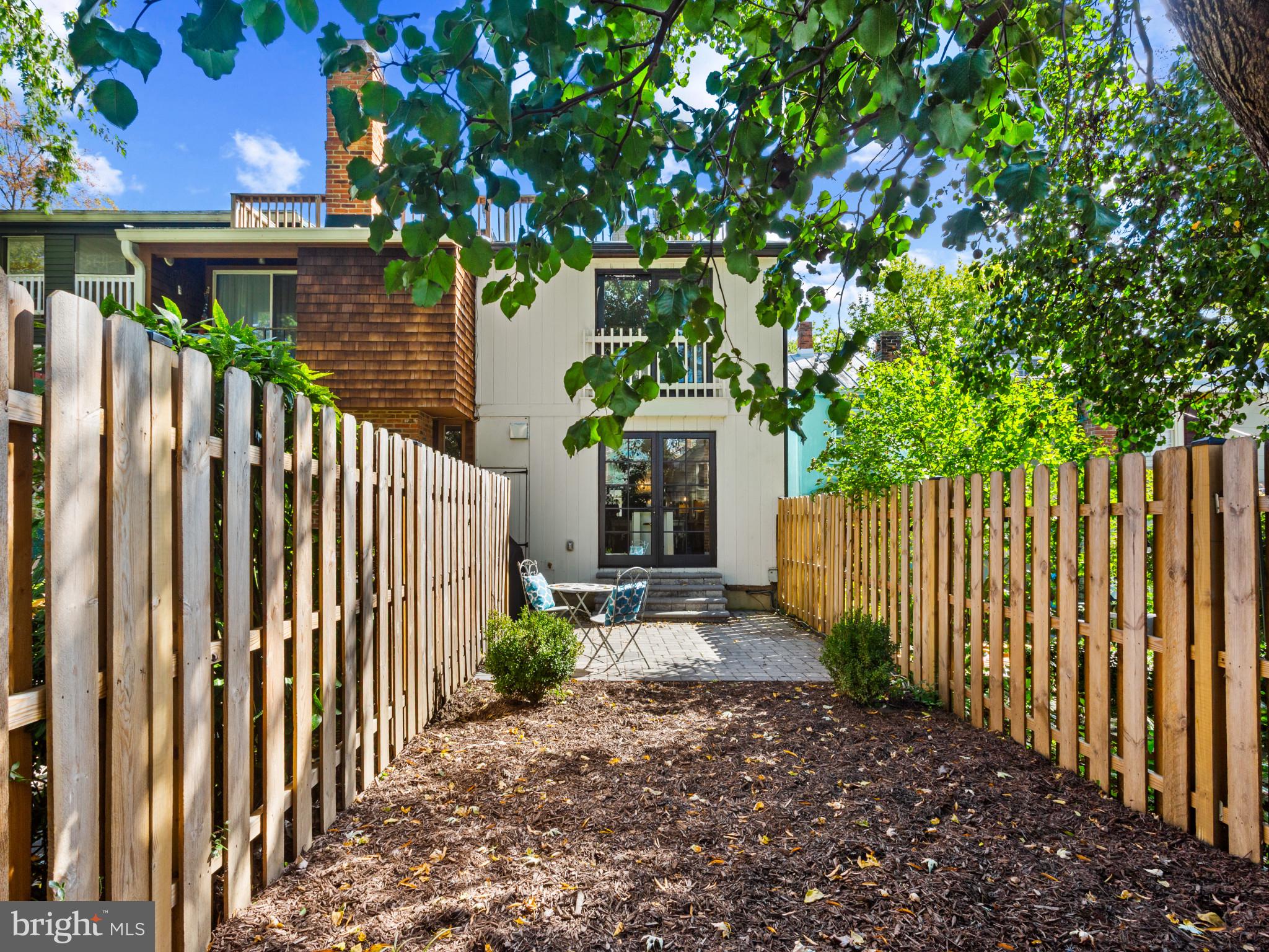 HISTORIC DISTRICT - Residential