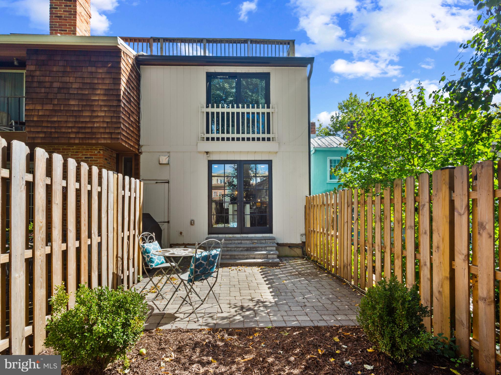 HISTORIC DISTRICT - Residential