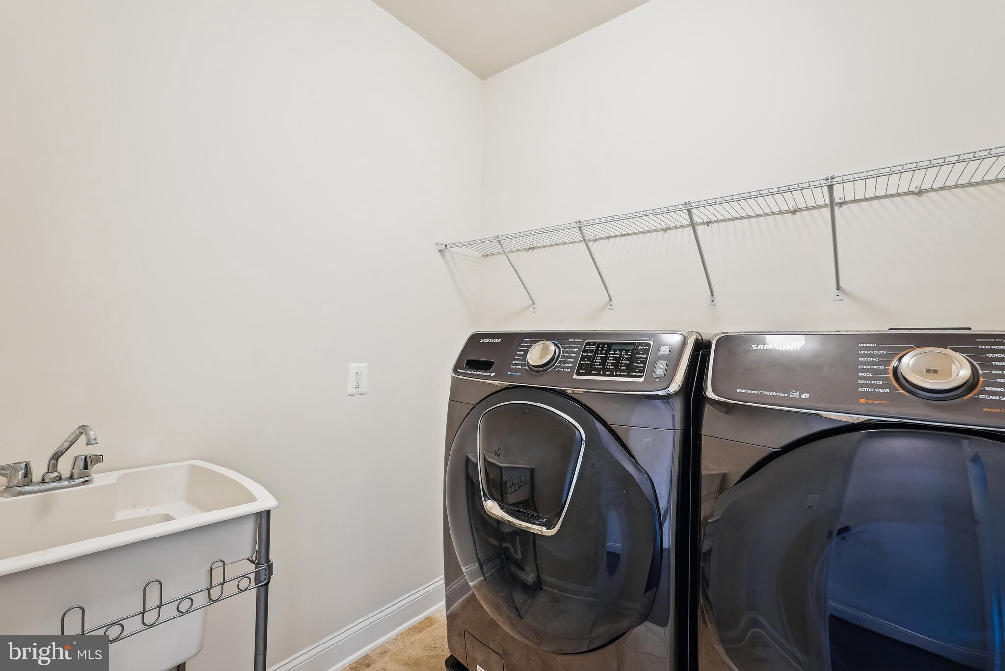 WESTBURY GLEN - Residential