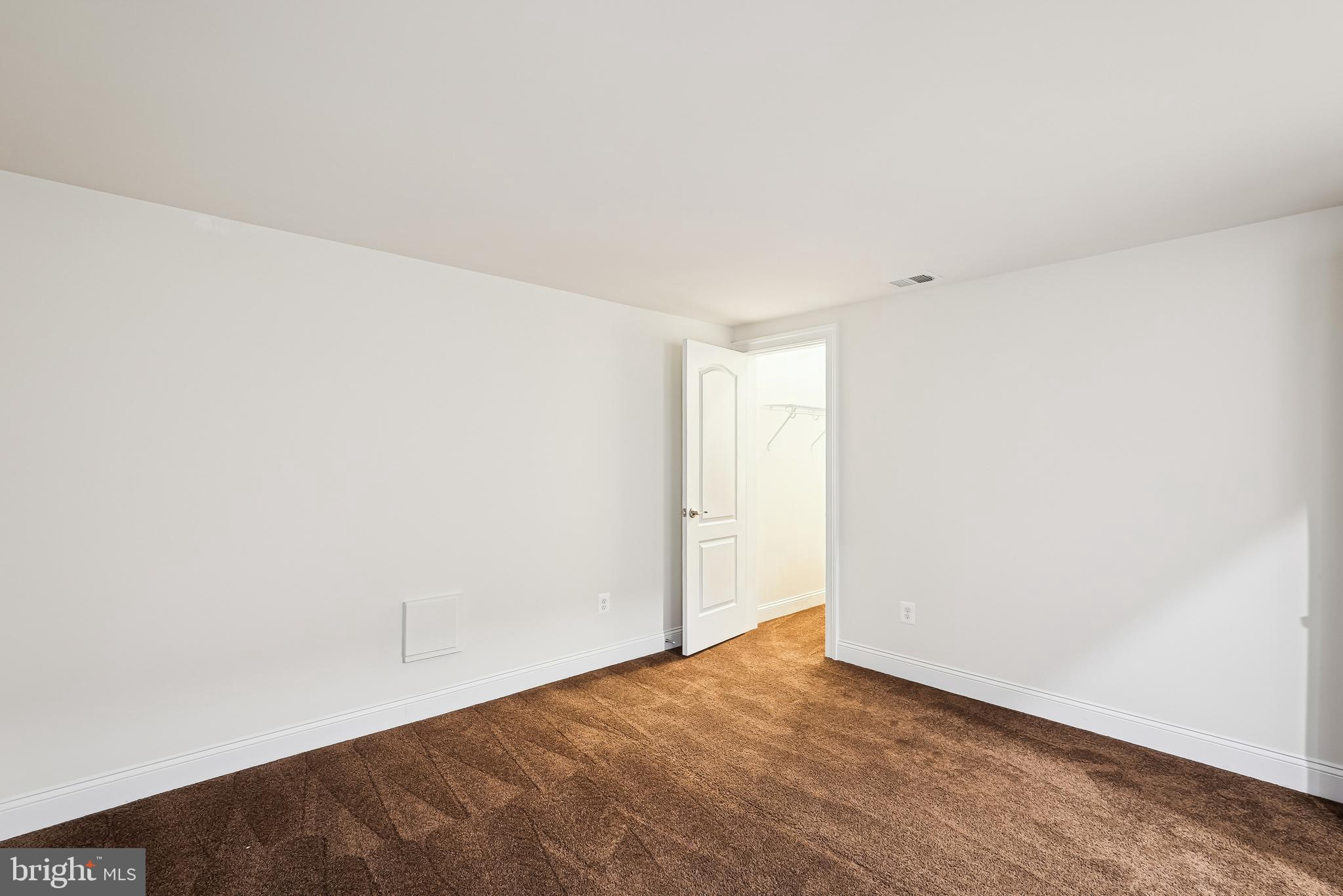 WESTBURY GLEN - Residential