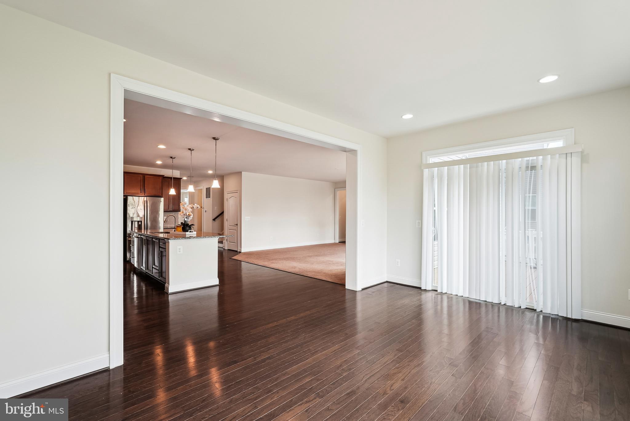 WESTBURY GLEN - Residential