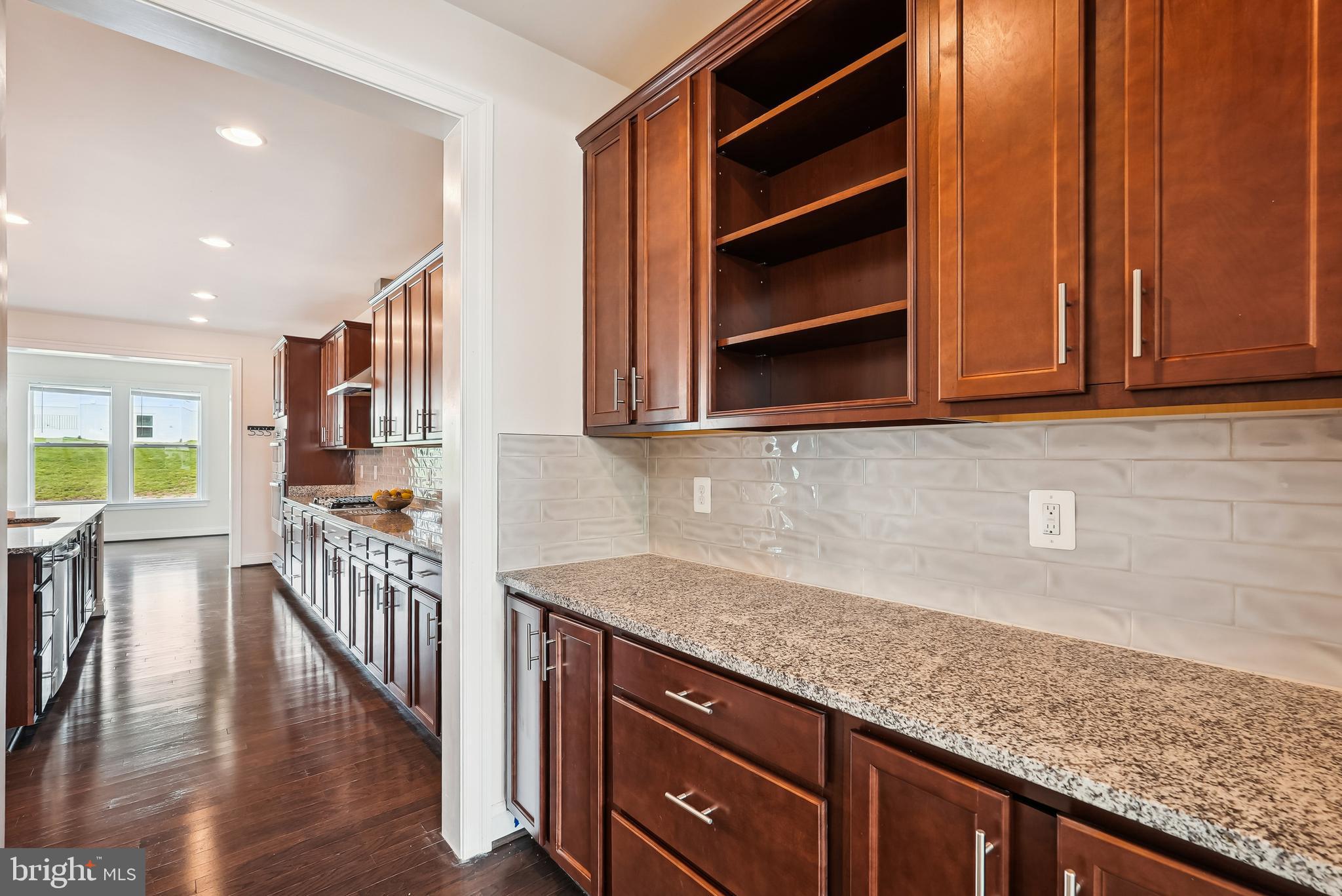 WESTBURY GLEN - Residential