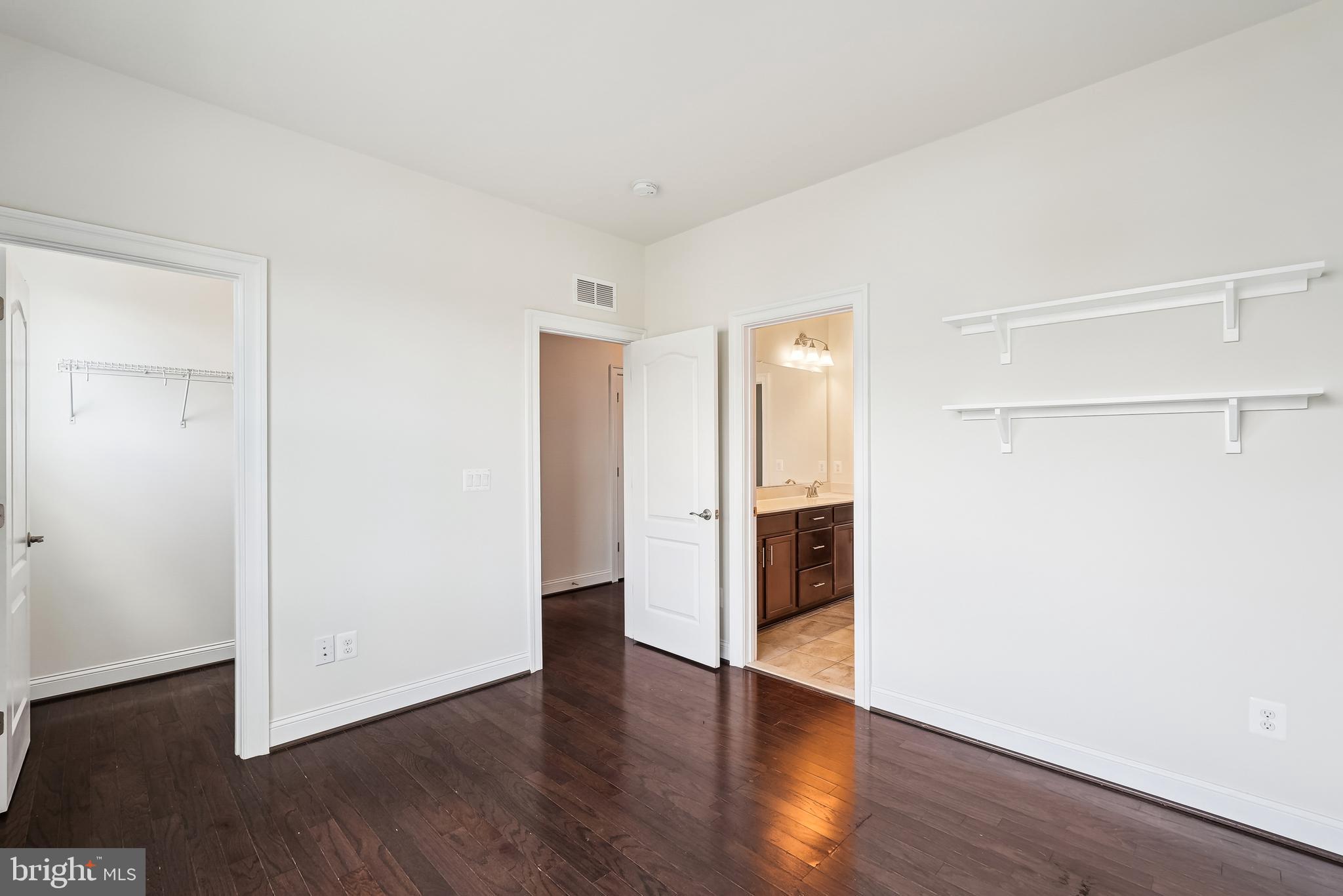 WESTBURY GLEN - Residential