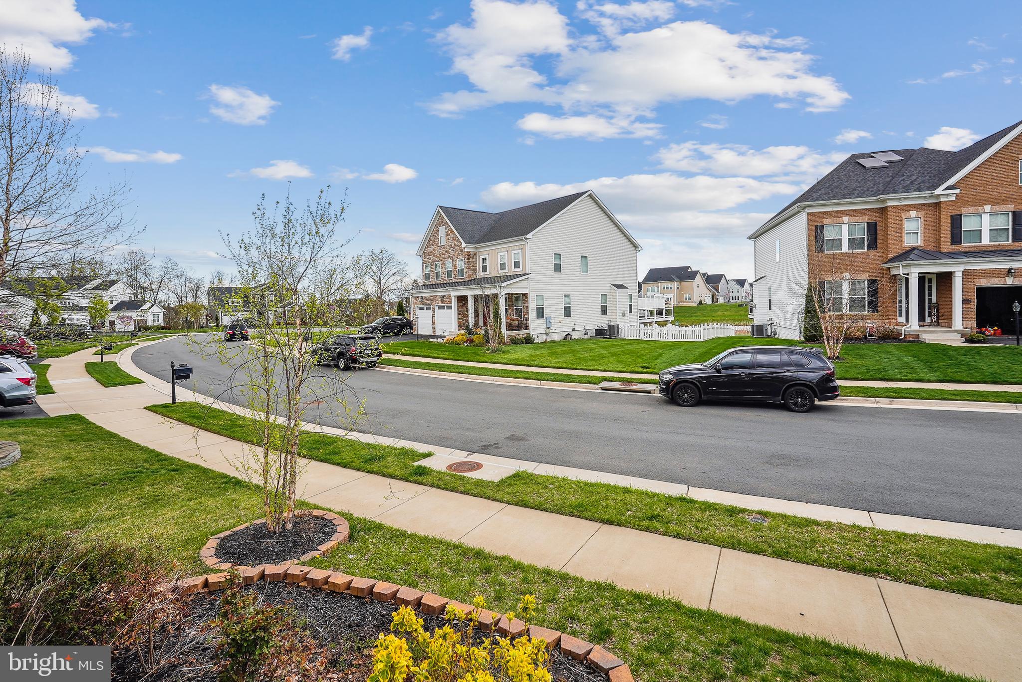 23639 GLENMALLIE COURT