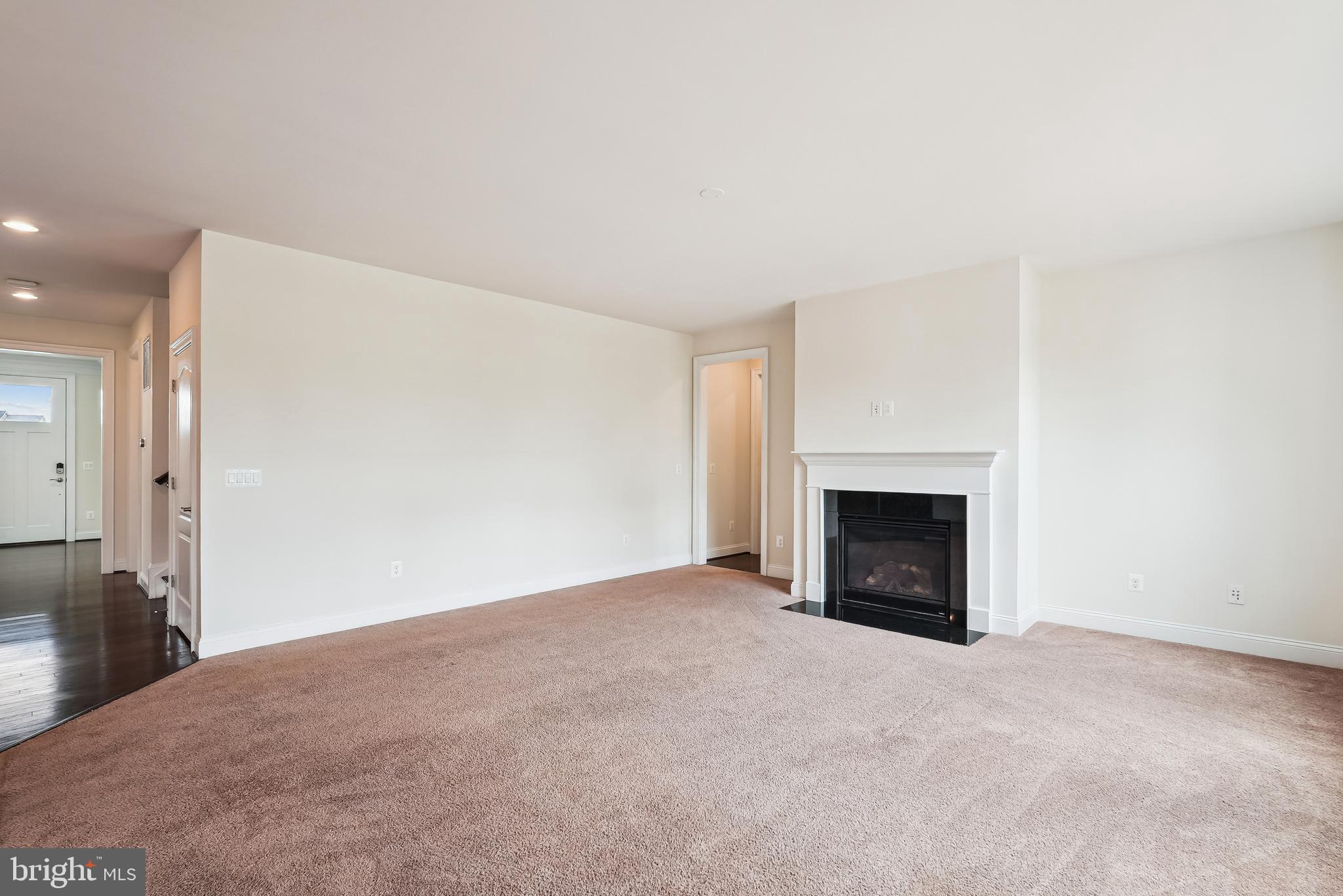 WESTBURY GLEN - Residential