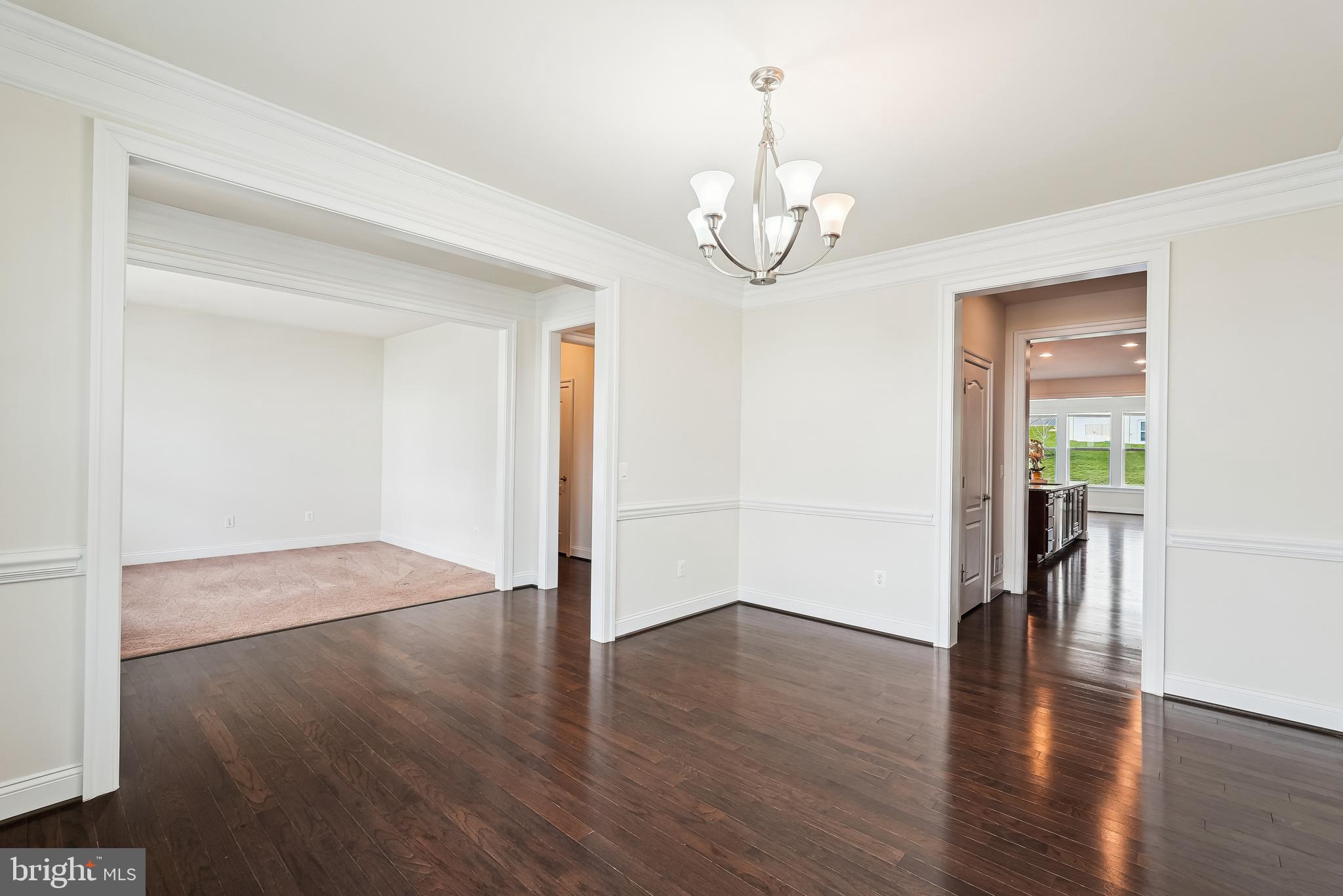 WESTBURY GLEN - Residential