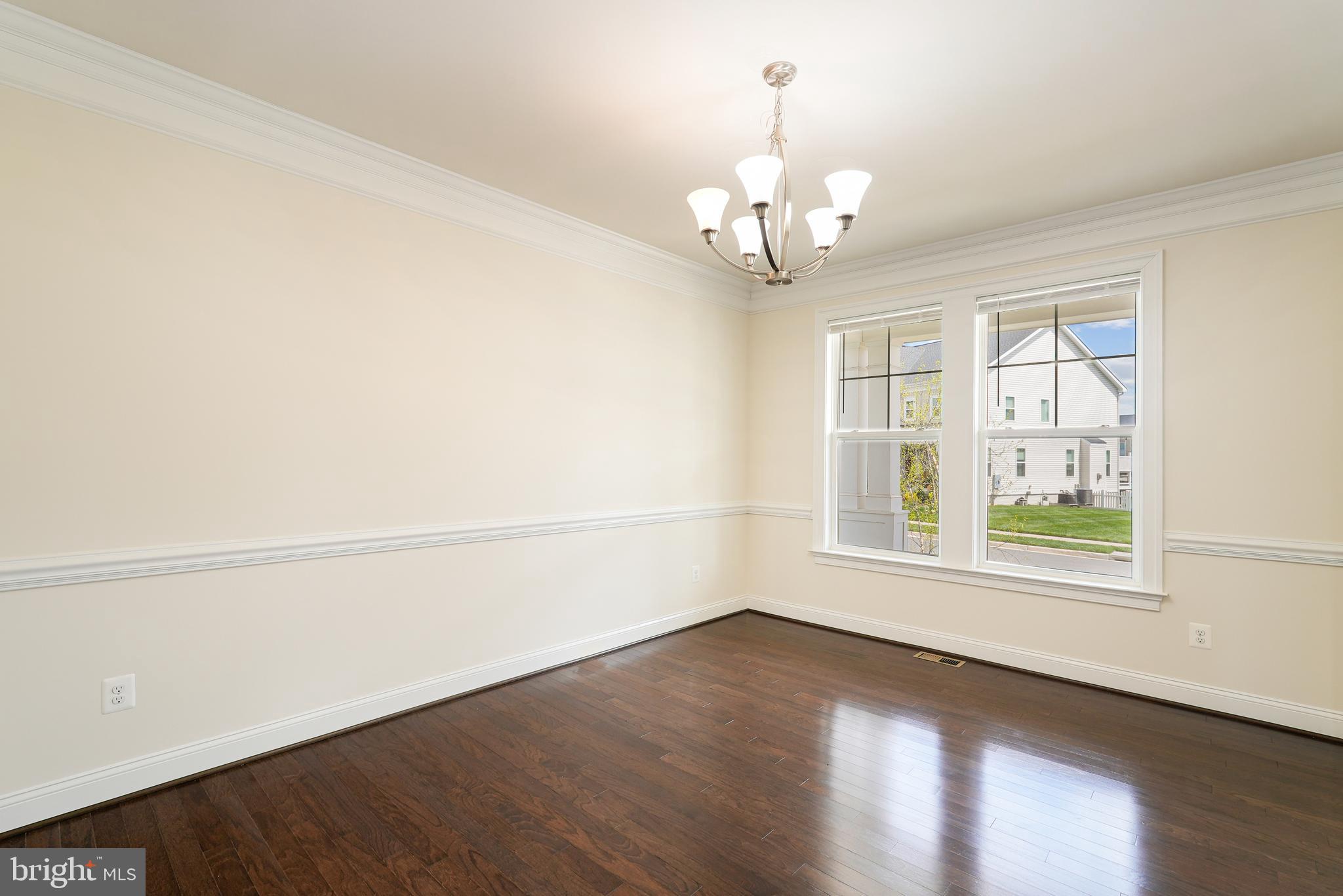 WESTBURY GLEN - Residential