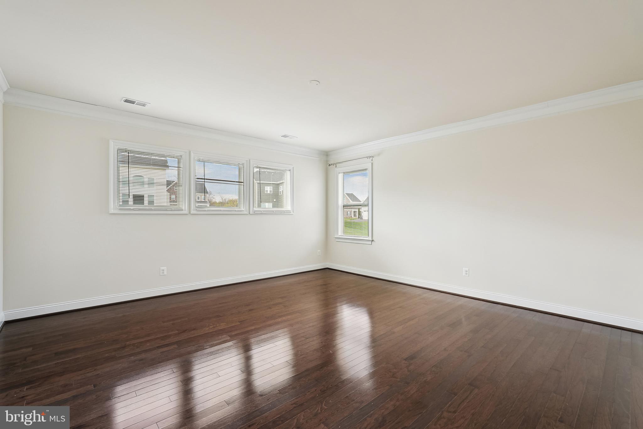 WESTBURY GLEN - Residential