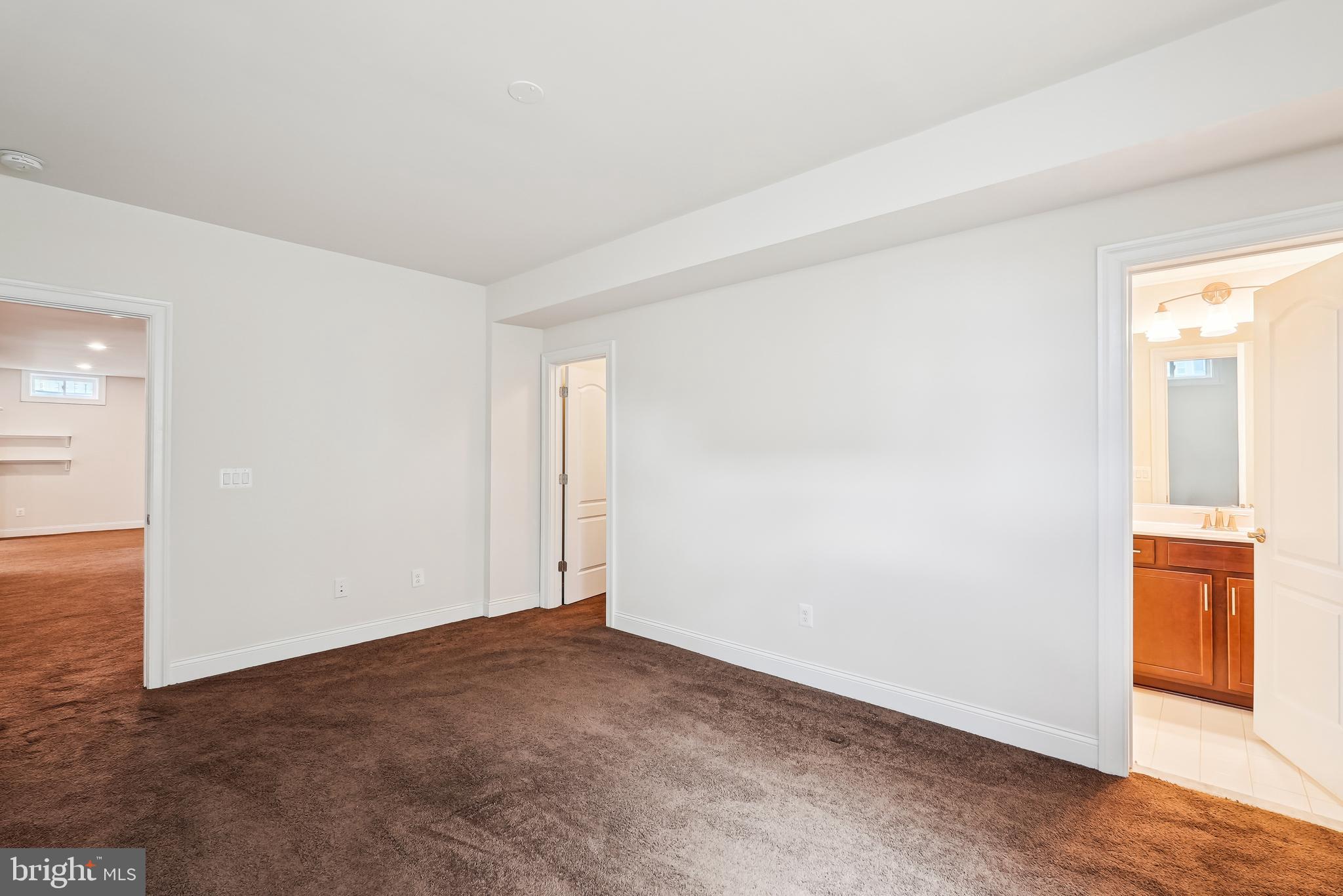 WESTBURY GLEN - Residential