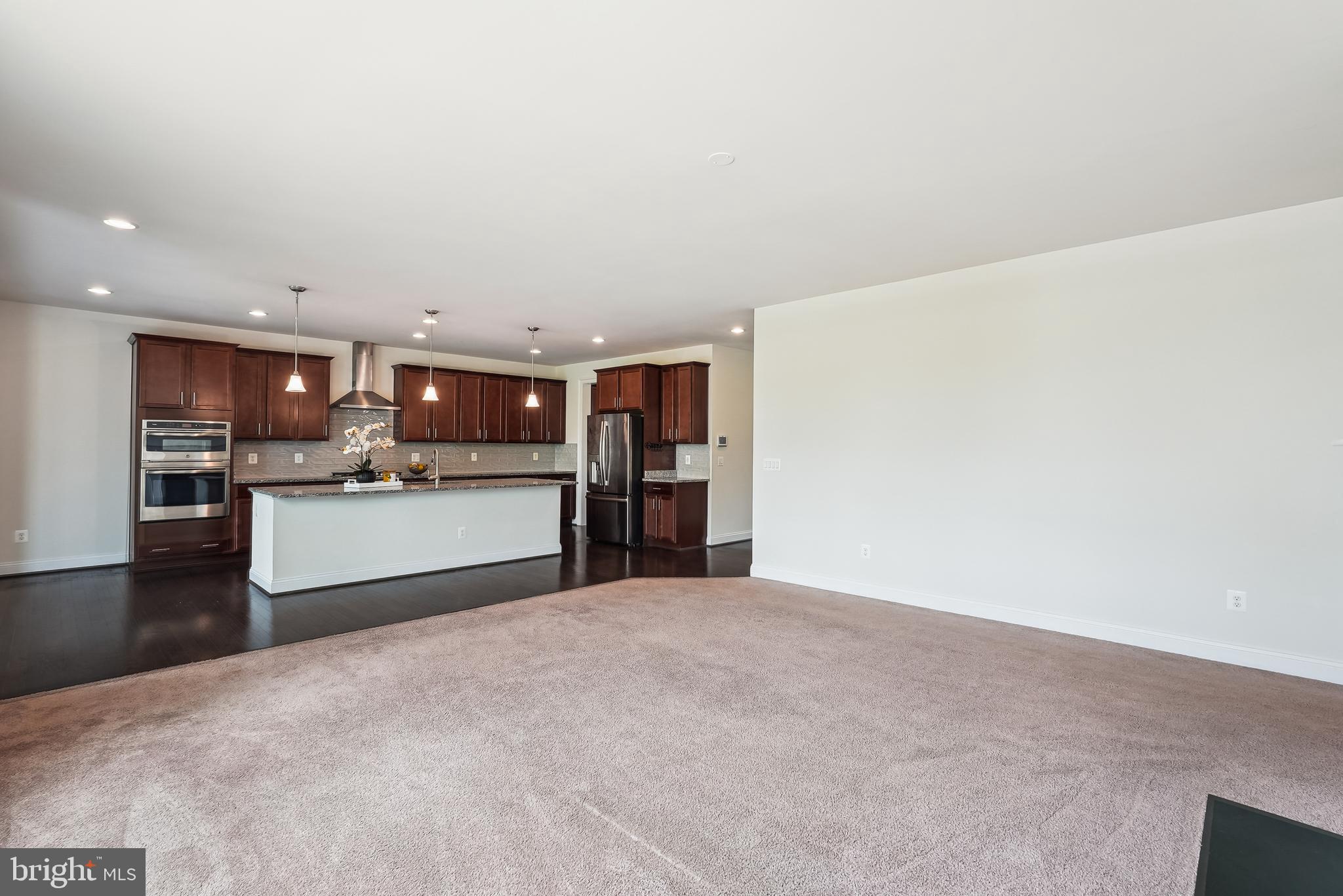 WESTBURY GLEN - Residential