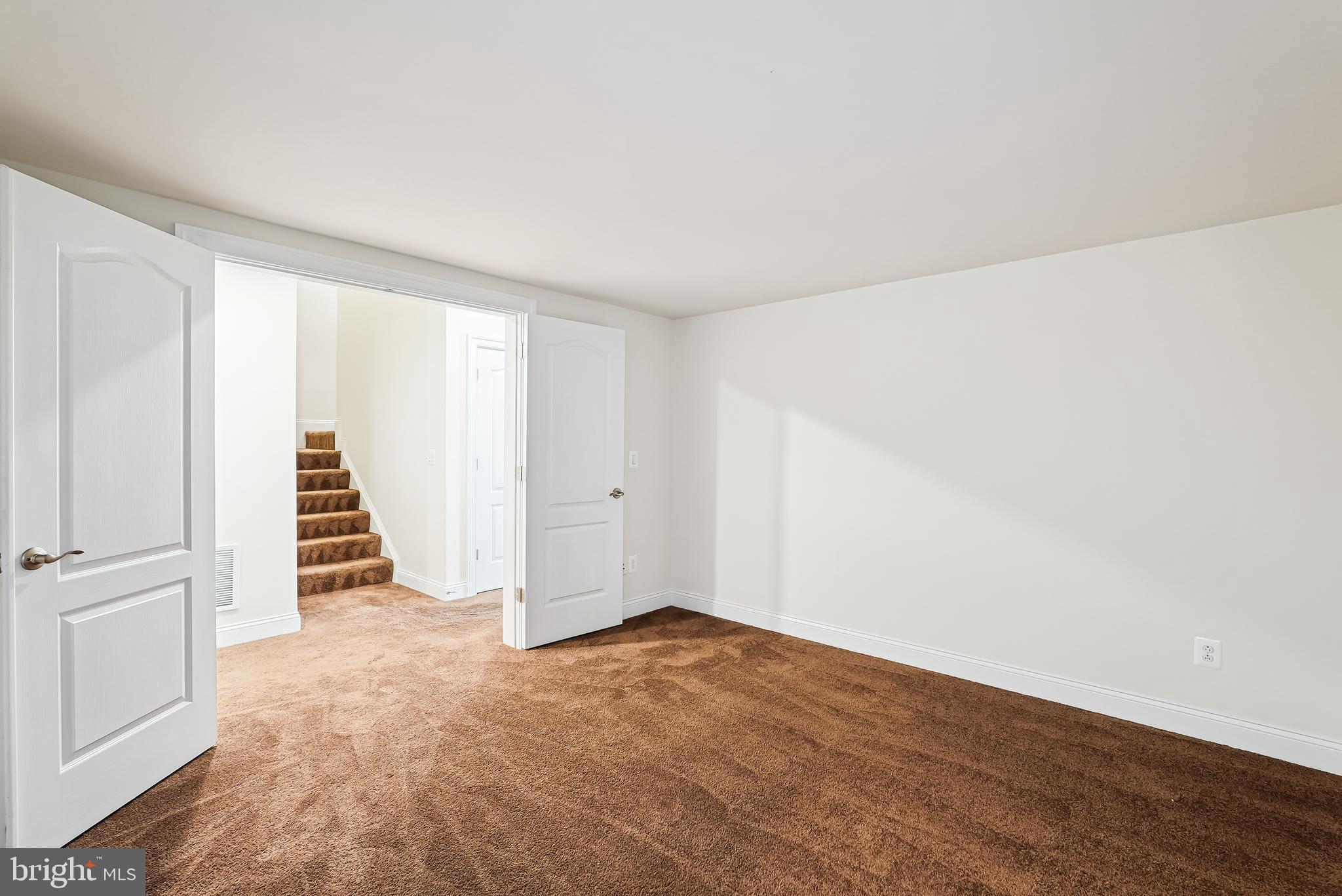 WESTBURY GLEN - Residential