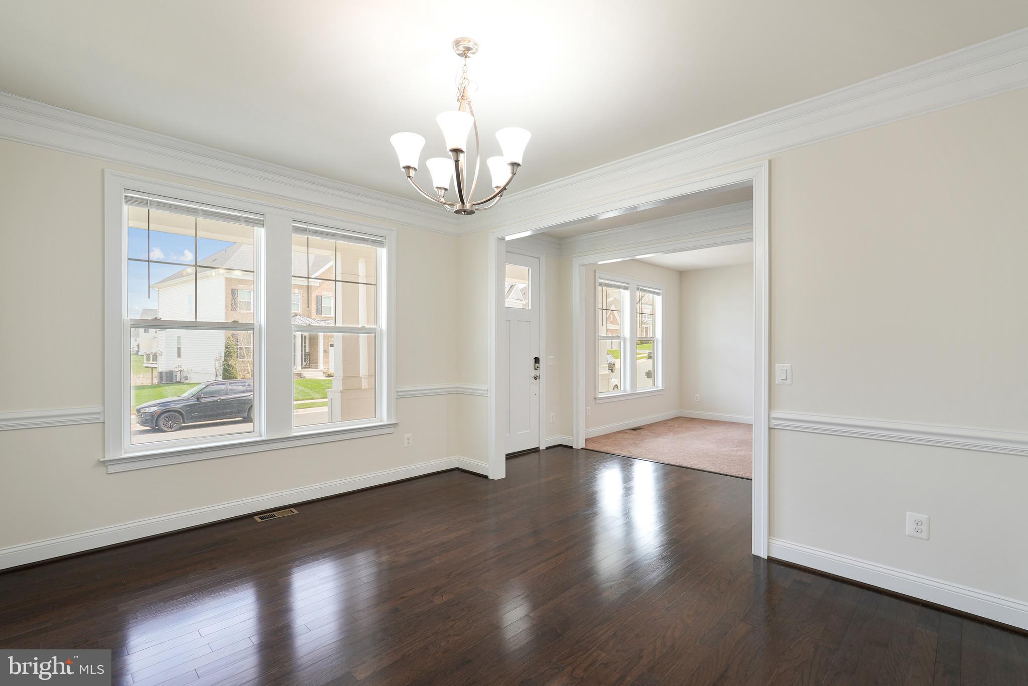 WESTBURY GLEN - Residential