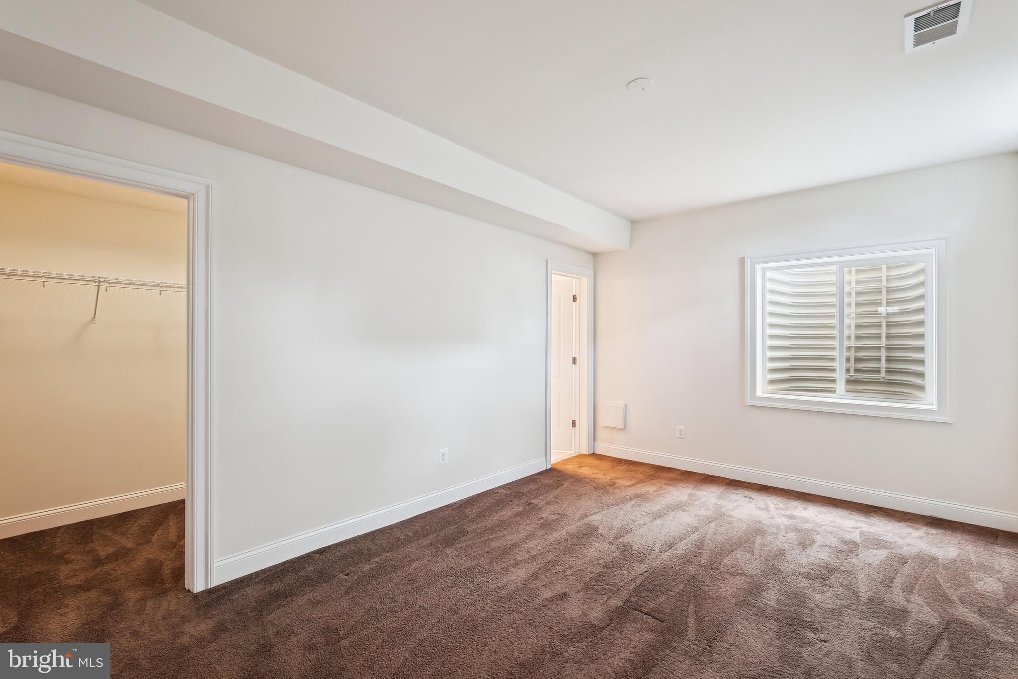 WESTBURY GLEN - Residential