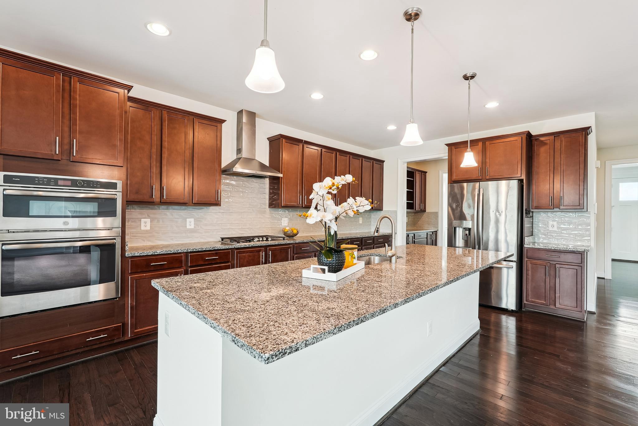 WESTBURY GLEN - Residential