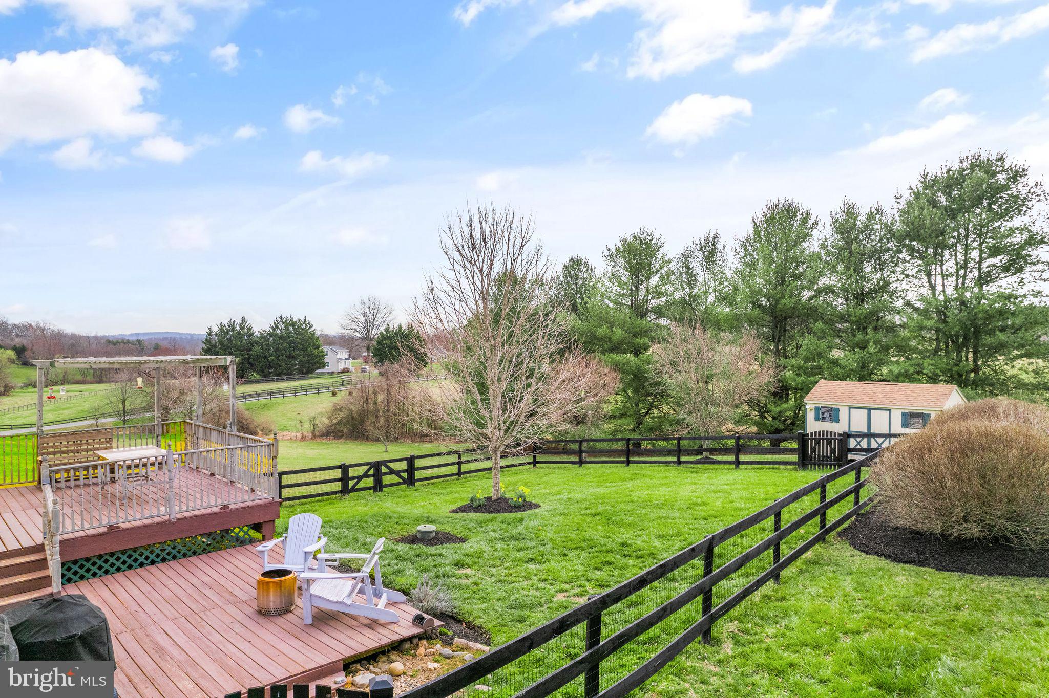 GOOSE CREEK CHASE - Residential