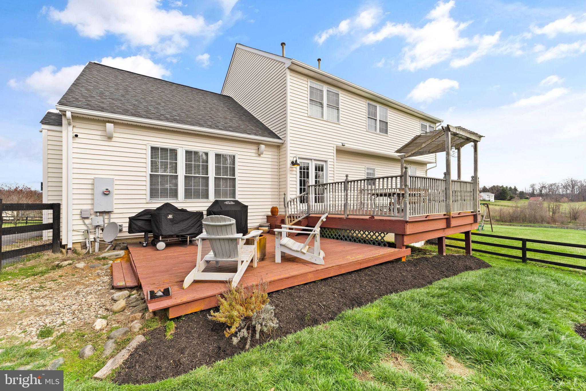 GOOSE CREEK CHASE - Residential