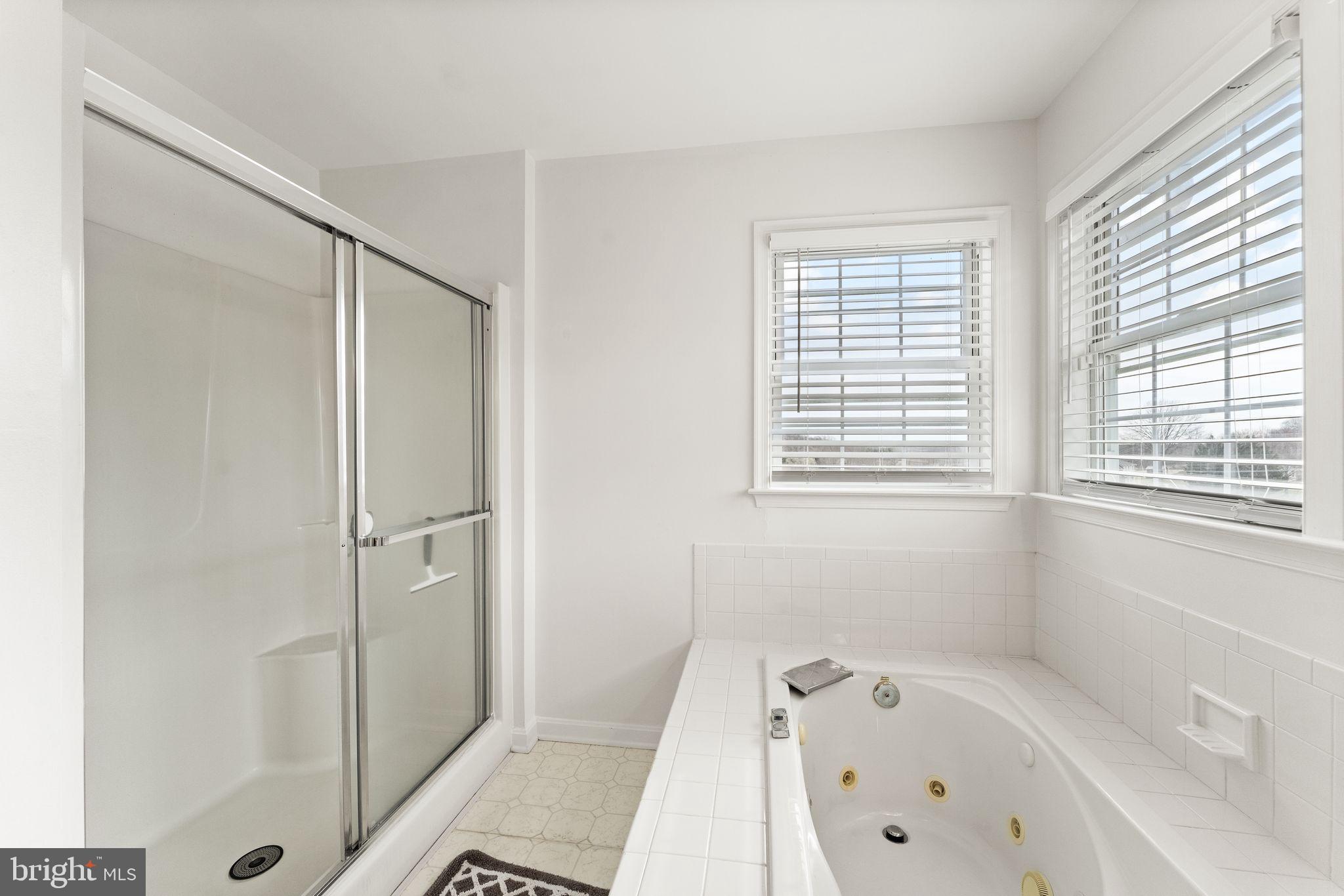 GOOSE CREEK CHASE - Residential