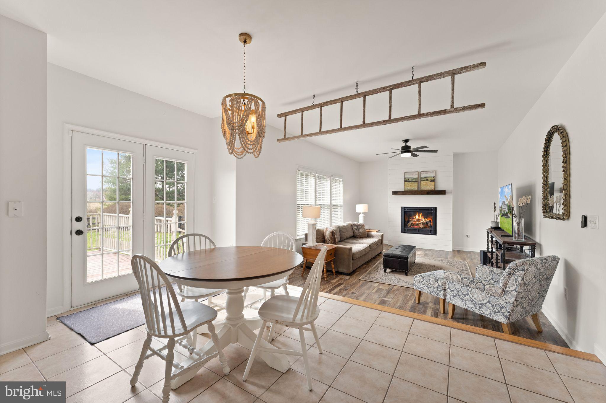 GOOSE CREEK CHASE - Residential