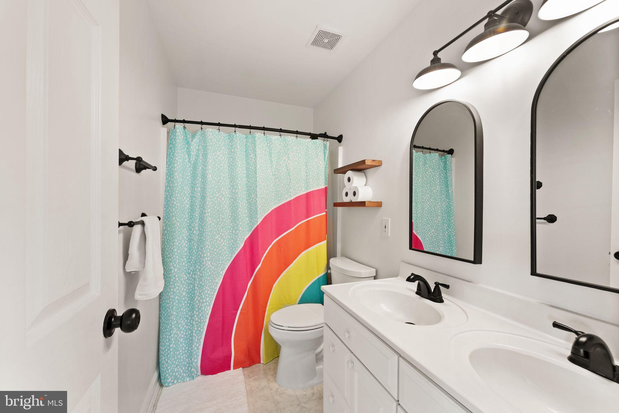 GOOSE CREEK CHASE - Residential