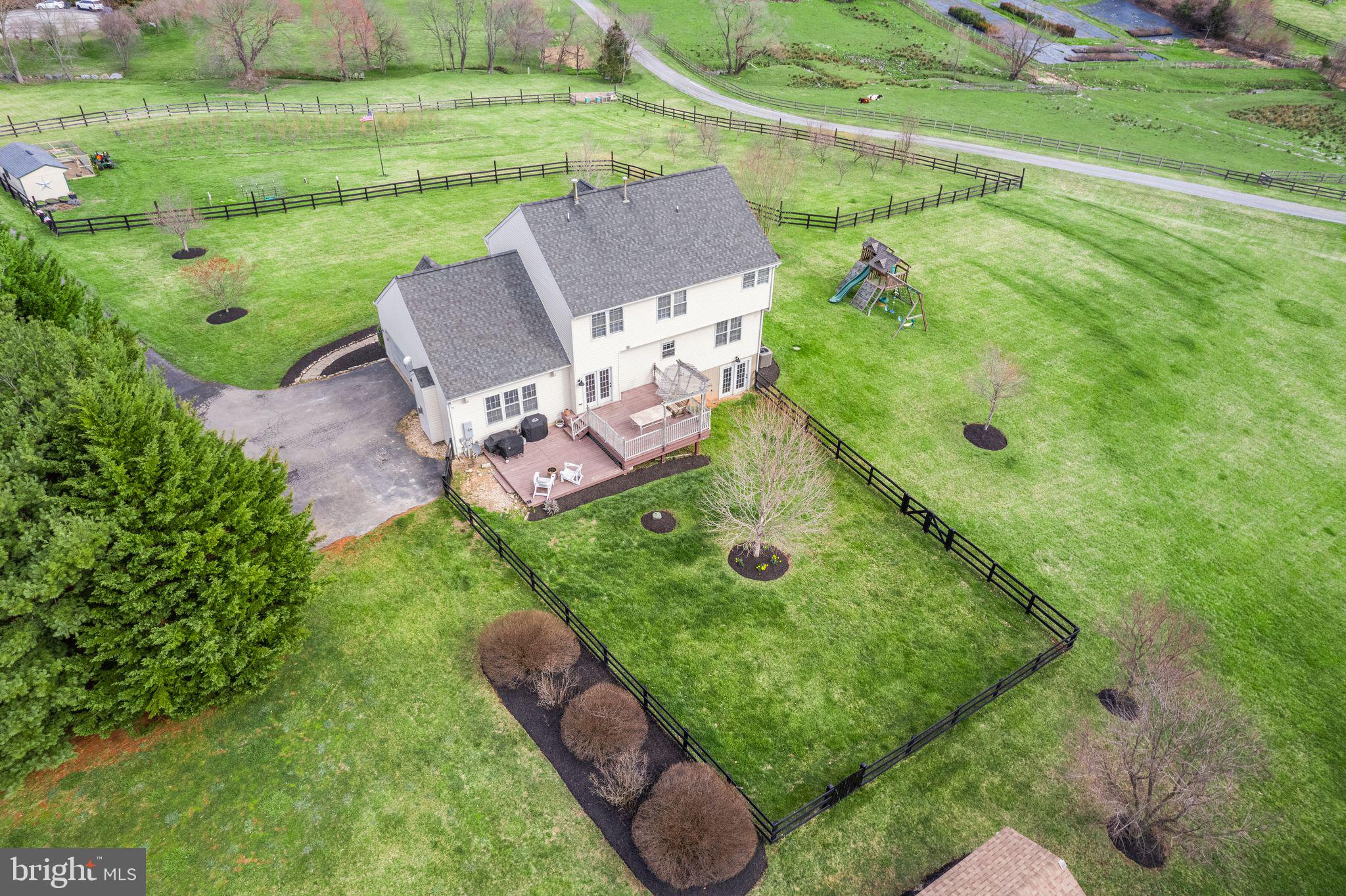 GOOSE CREEK CHASE - Residential