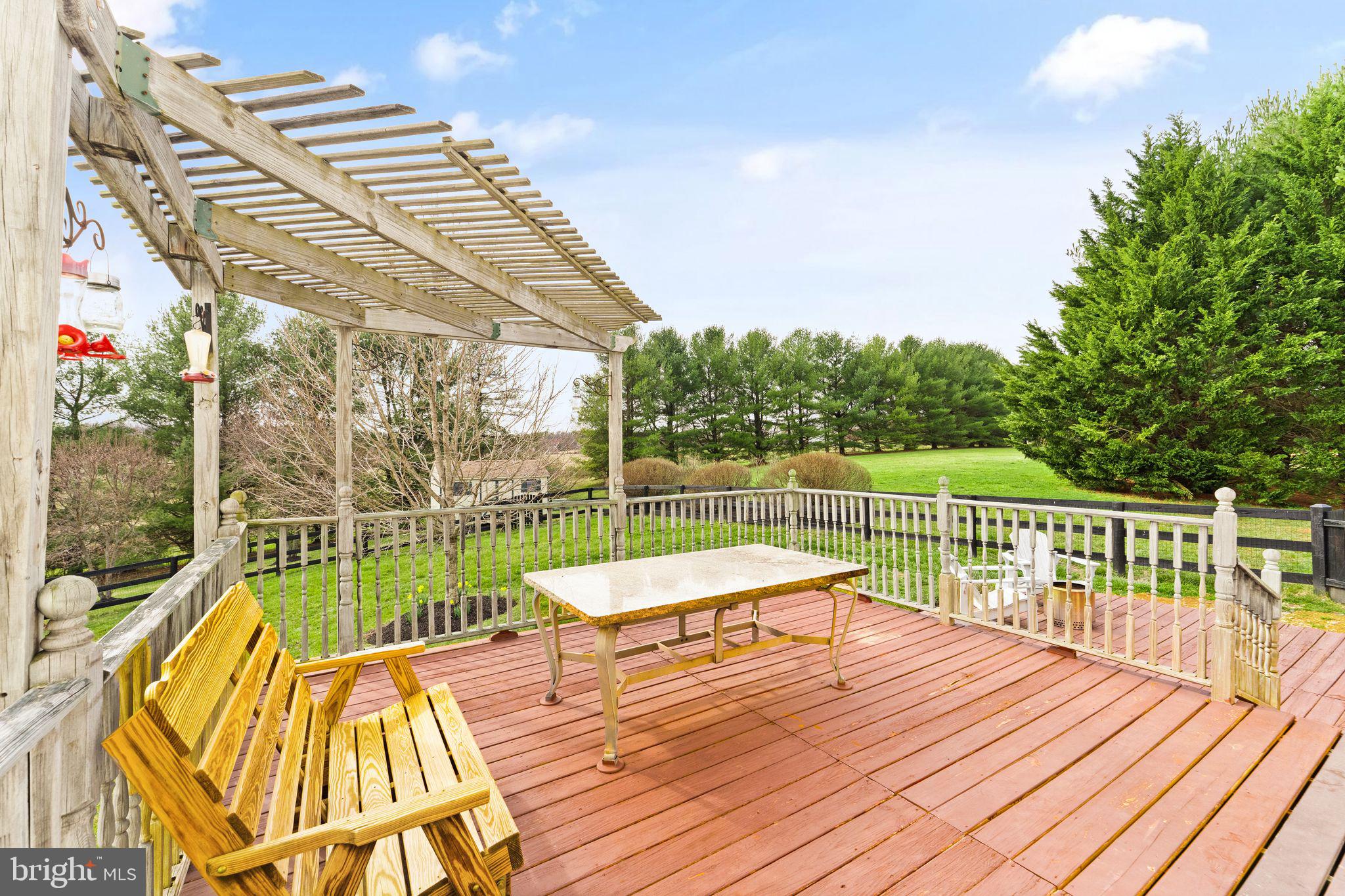 GOOSE CREEK CHASE - Residential