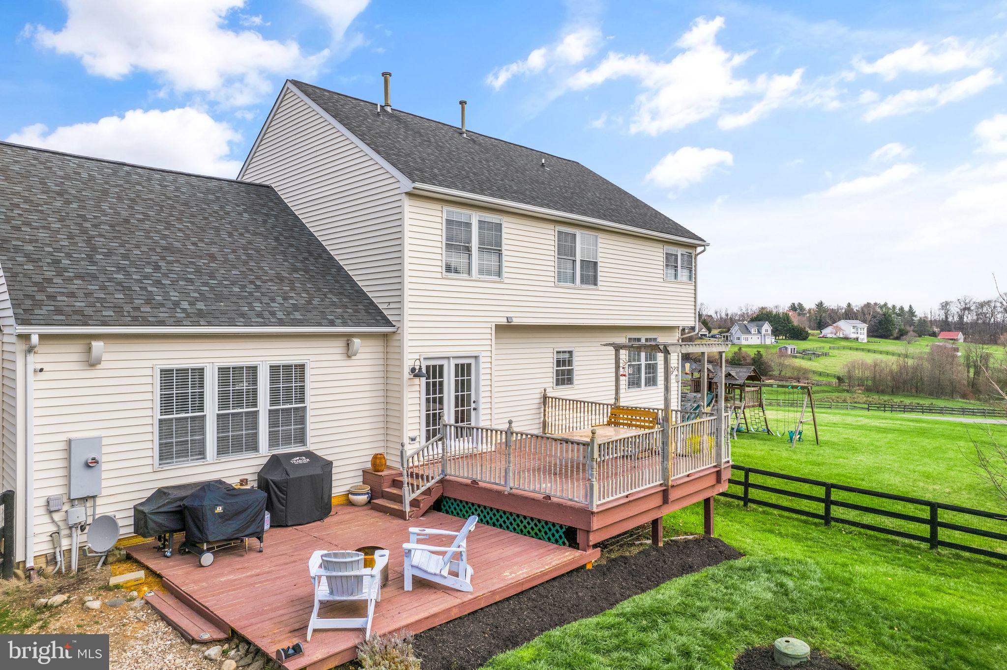 GOOSE CREEK CHASE - Residential