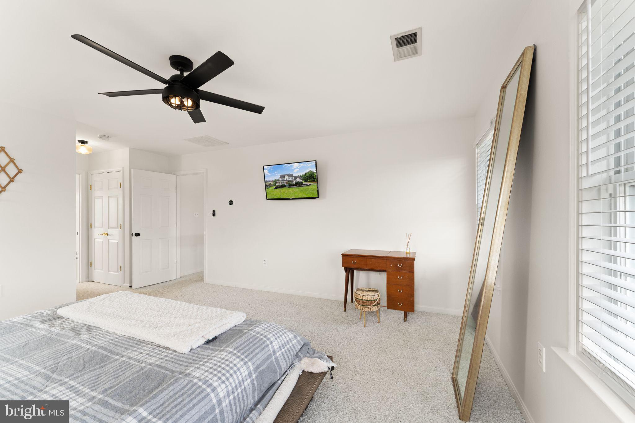 GOOSE CREEK CHASE - Residential