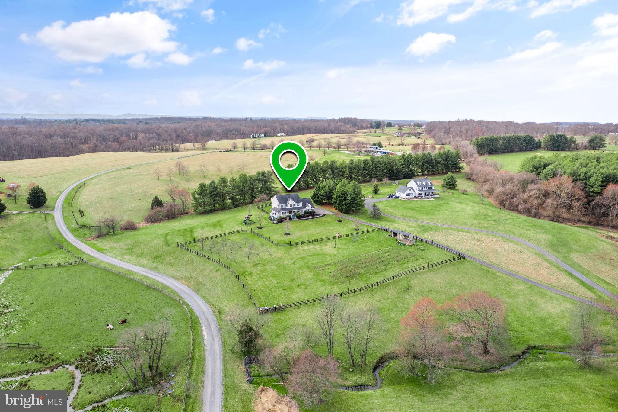 GOOSE CREEK CHASE - Residential