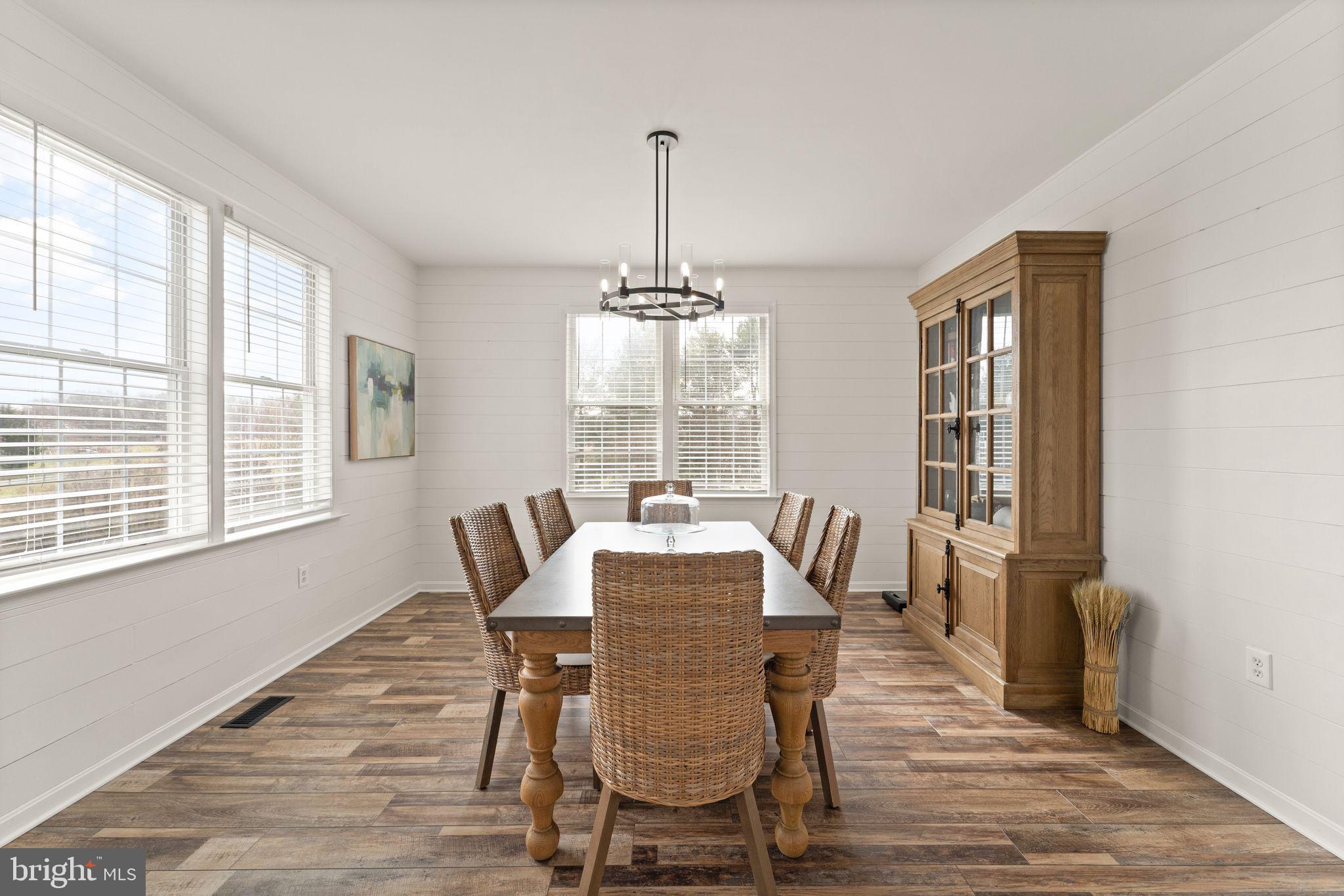 GOOSE CREEK CHASE - Residential