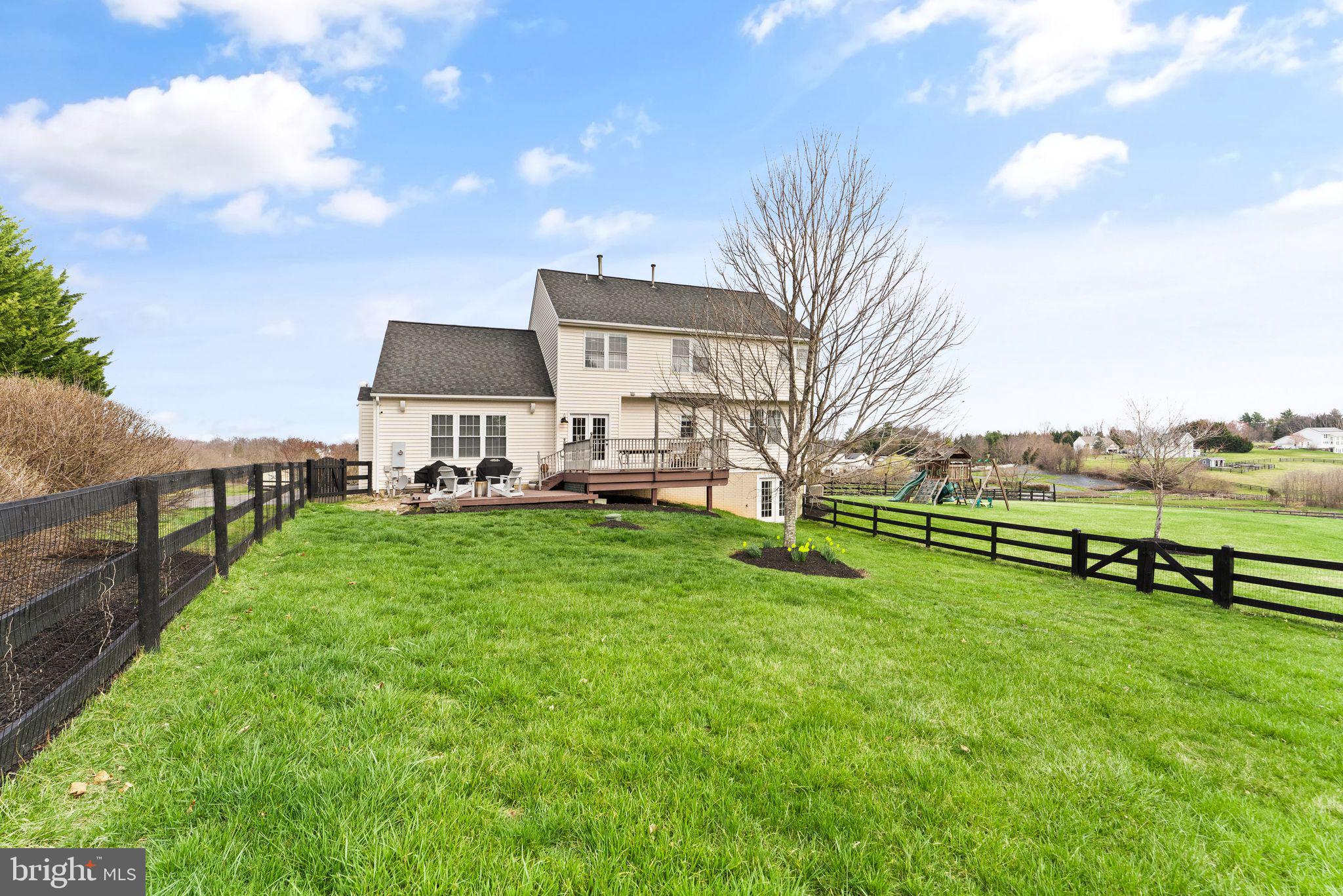 GOOSE CREEK CHASE - Residential