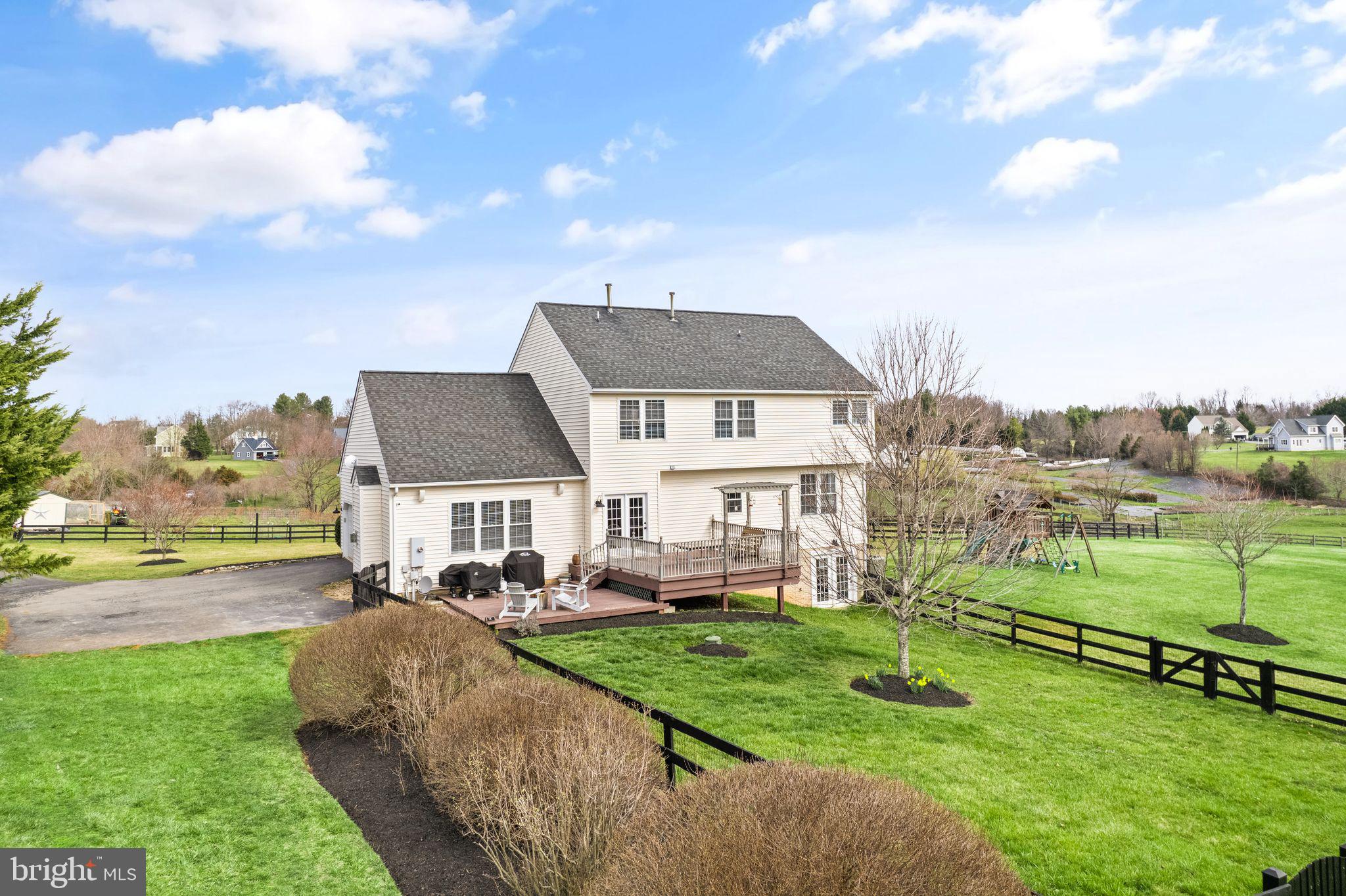 GOOSE CREEK CHASE - Residential