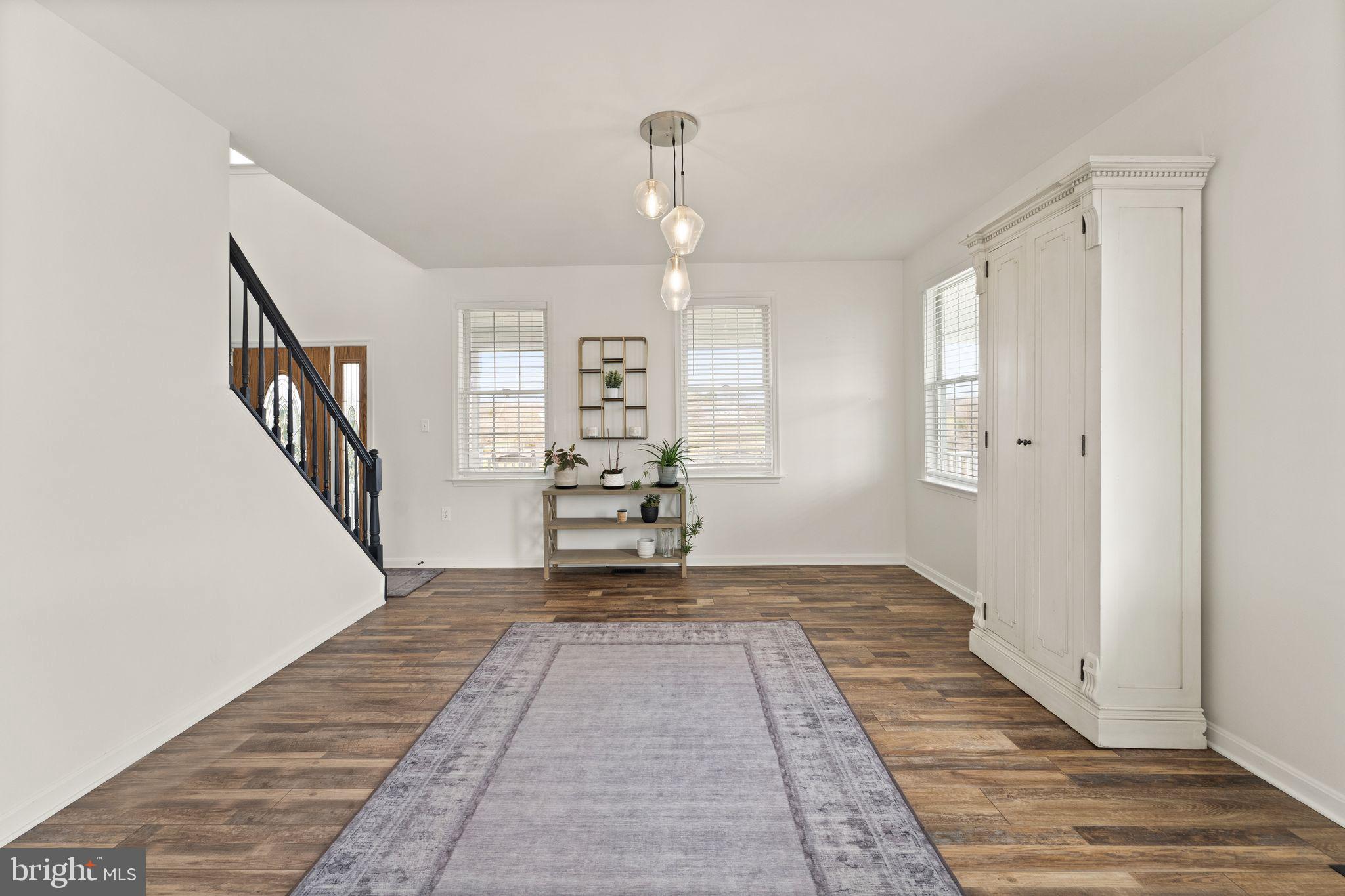 GOOSE CREEK CHASE - Residential