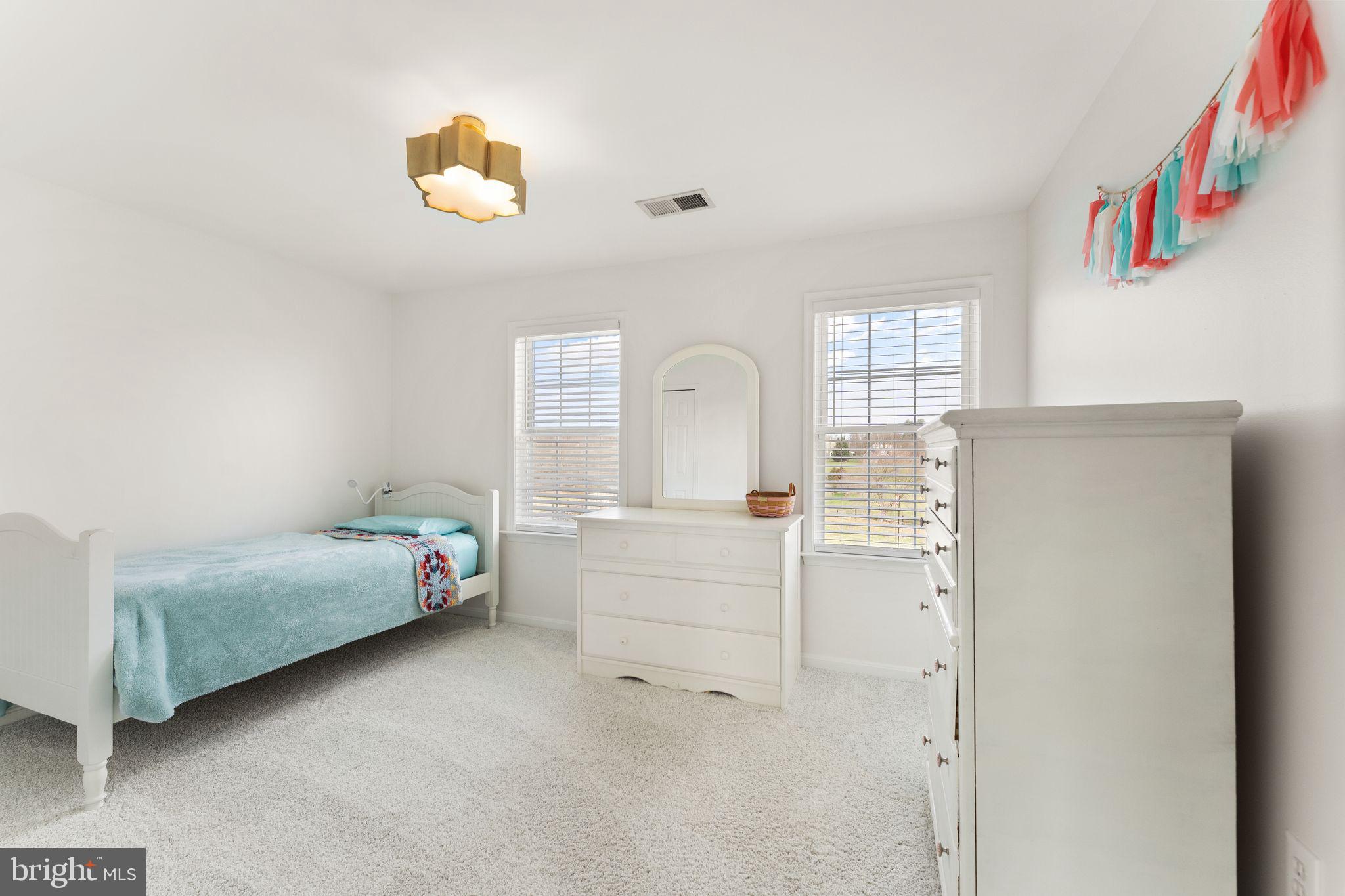 GOOSE CREEK CHASE - Residential