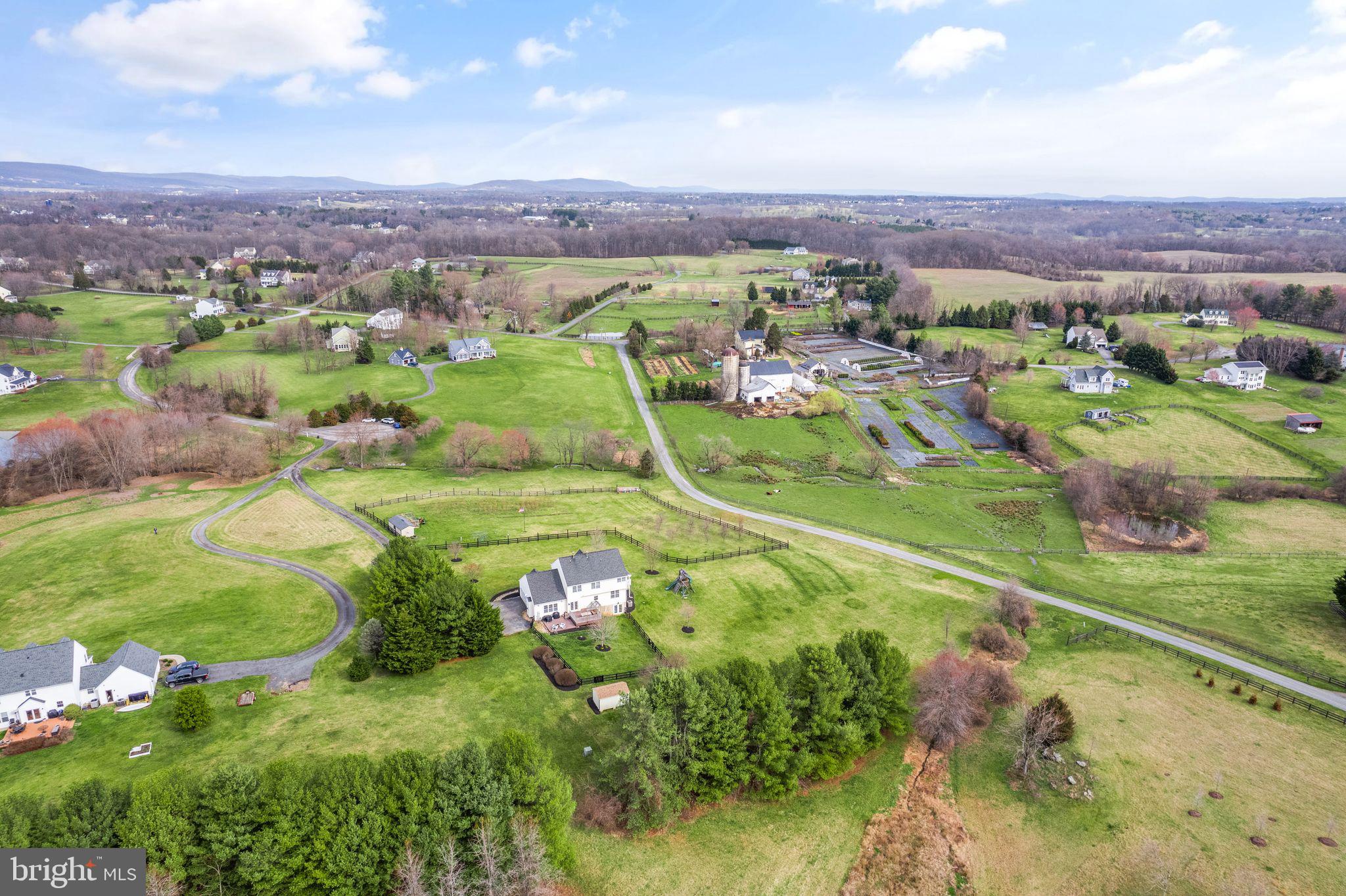 GOOSE CREEK CHASE - Residential