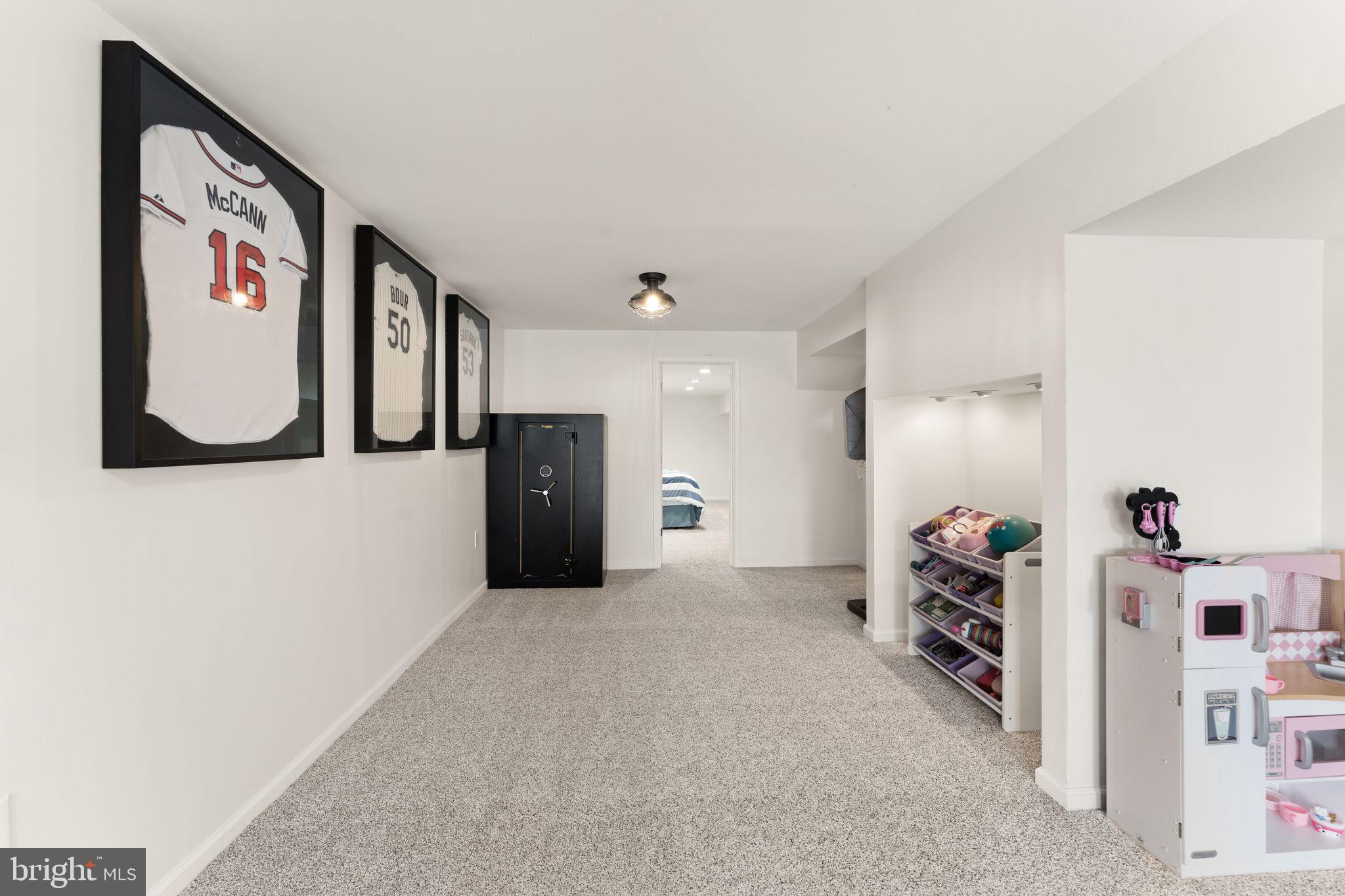 GOOSE CREEK CHASE - Residential