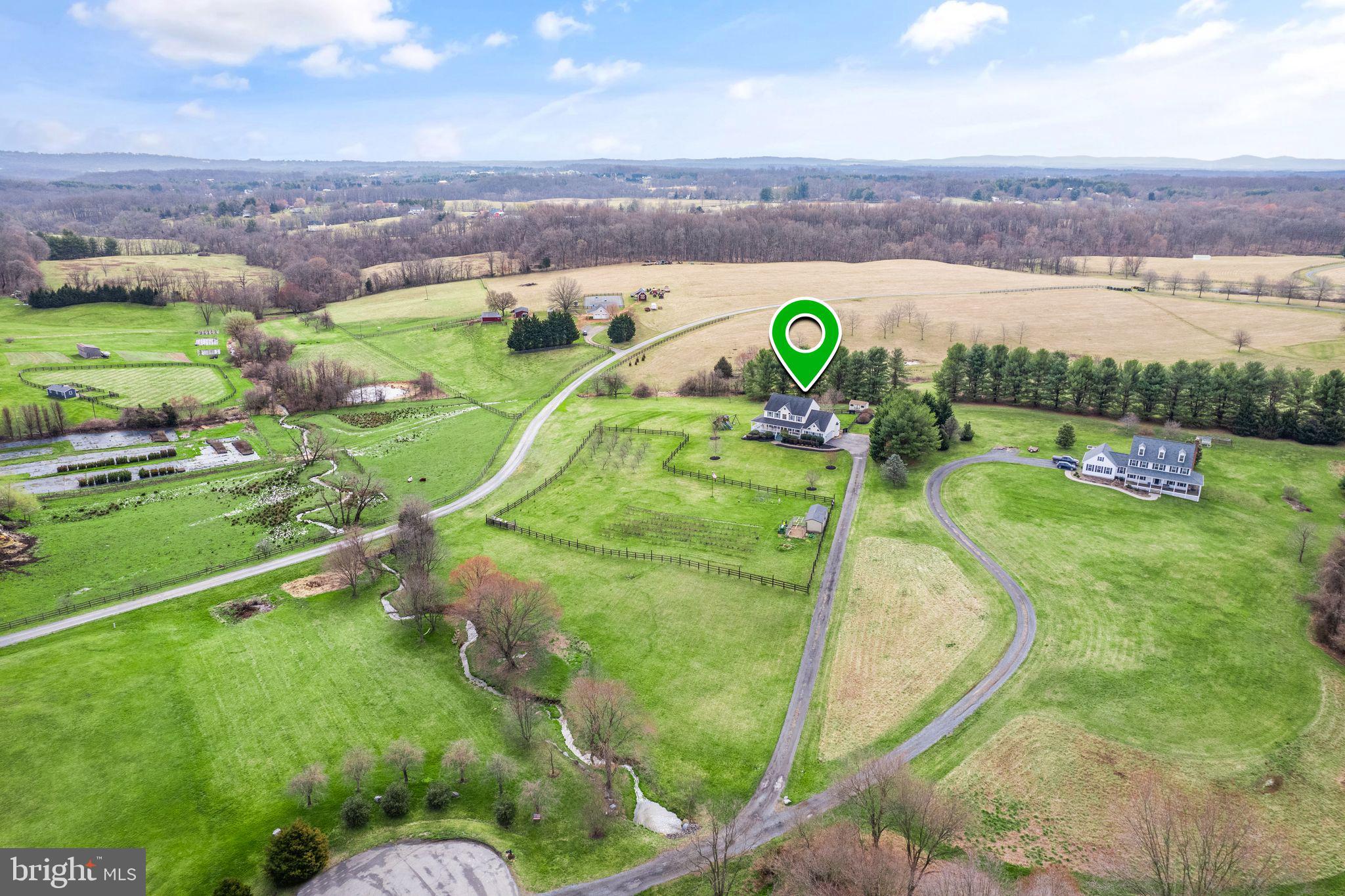 GOOSE CREEK CHASE - Residential