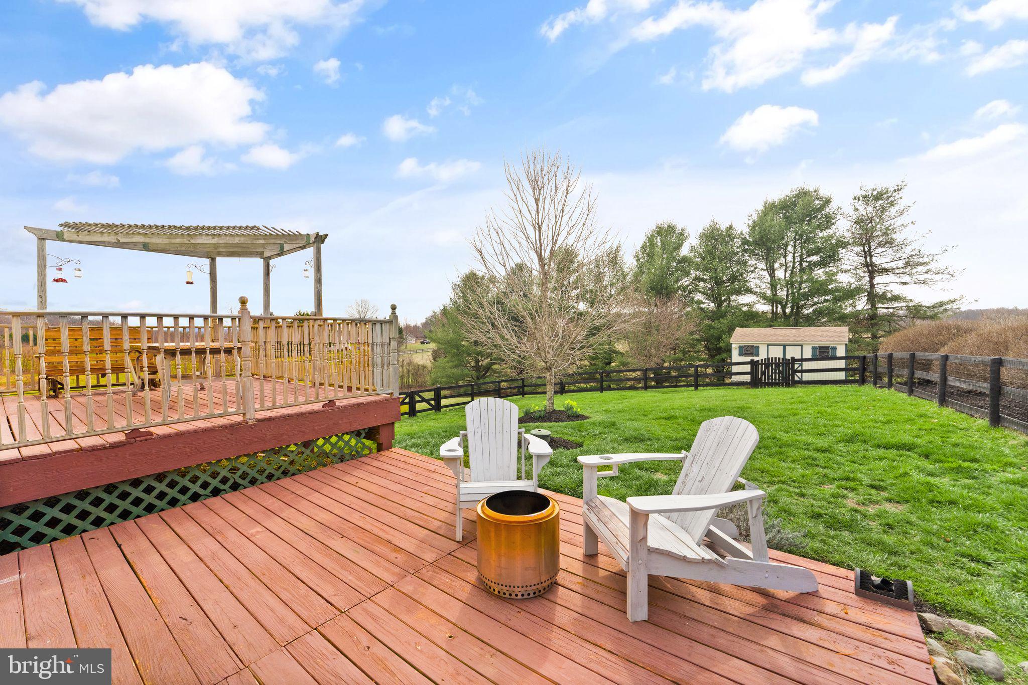 GOOSE CREEK CHASE - Residential