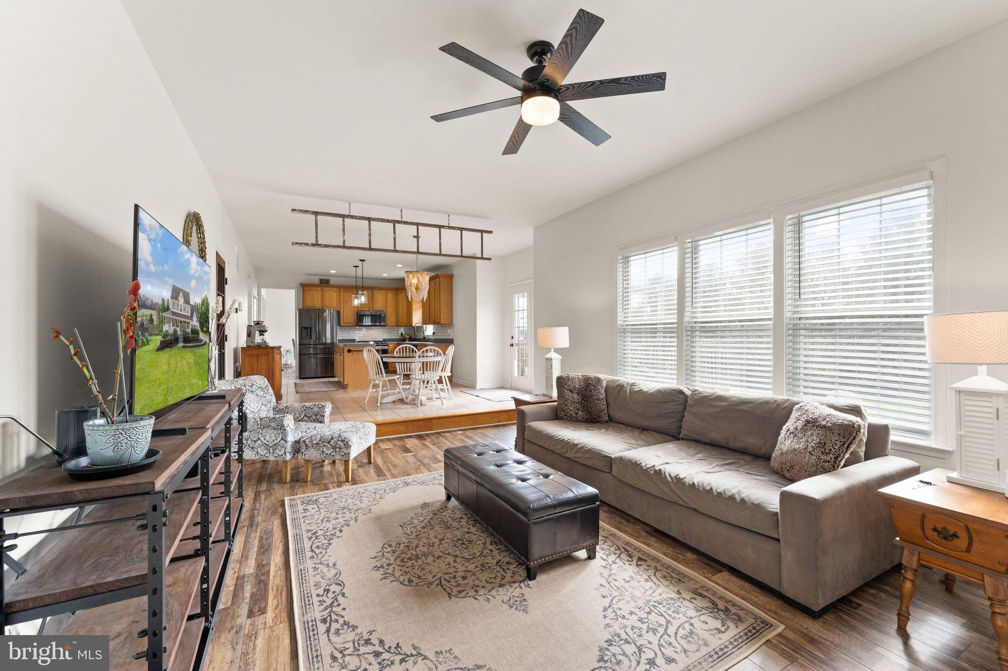 GOOSE CREEK CHASE - Residential