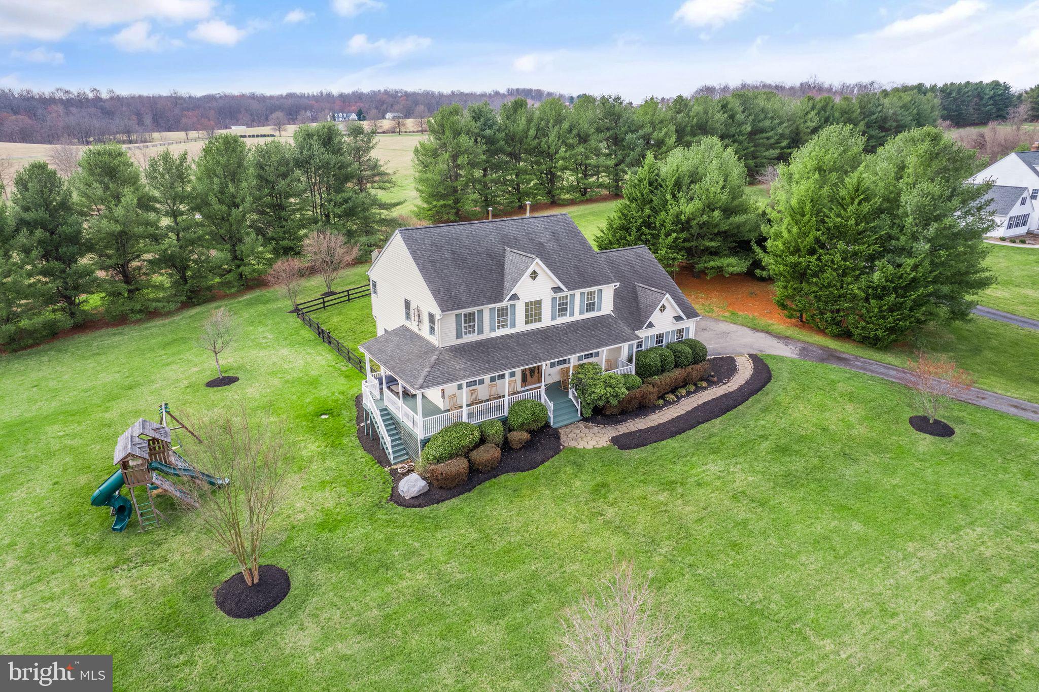 GOOSE CREEK CHASE - Residential